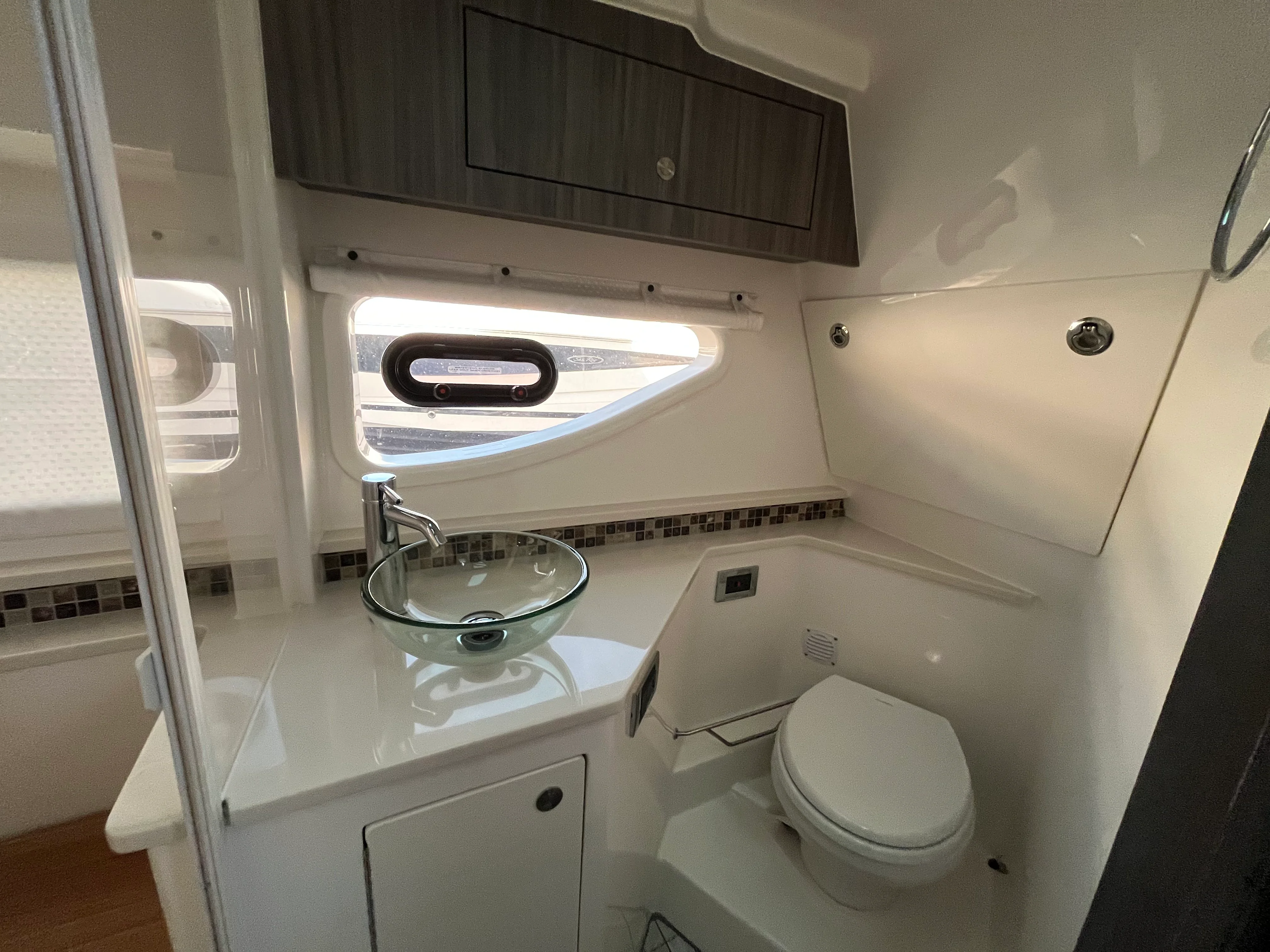 2026 Sea Ray Sundancer 370 Outboard Image Thumbnail #34