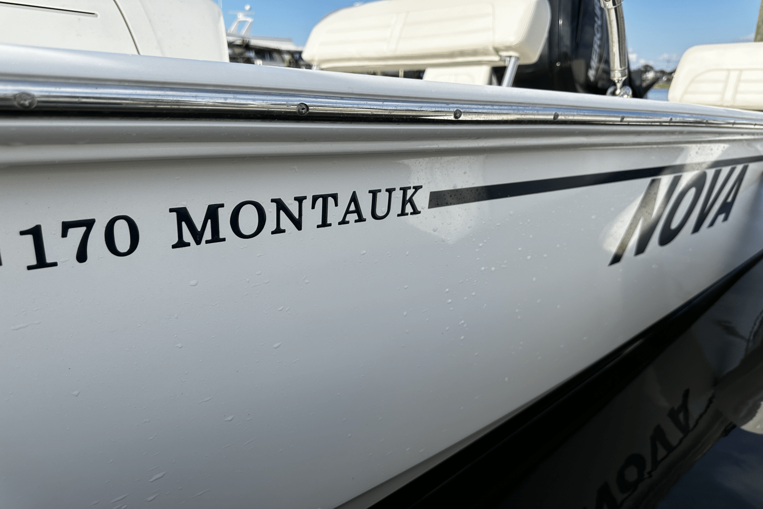 2020 Boston Whaler 170 MONTAUK Image Thumbnail #5