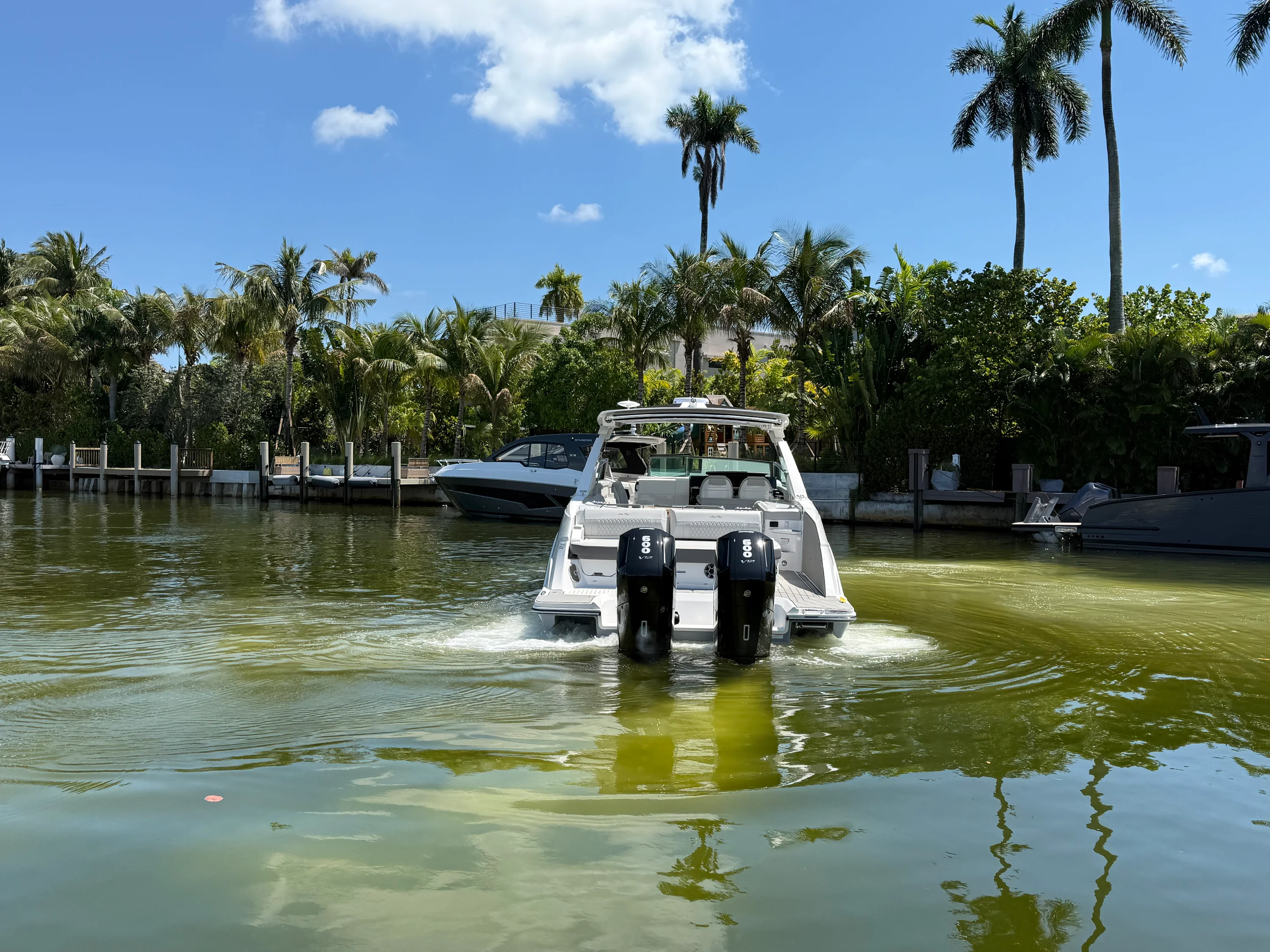 2026 Sea Ray SLX 400 Outboard Image Thumbnail #24
