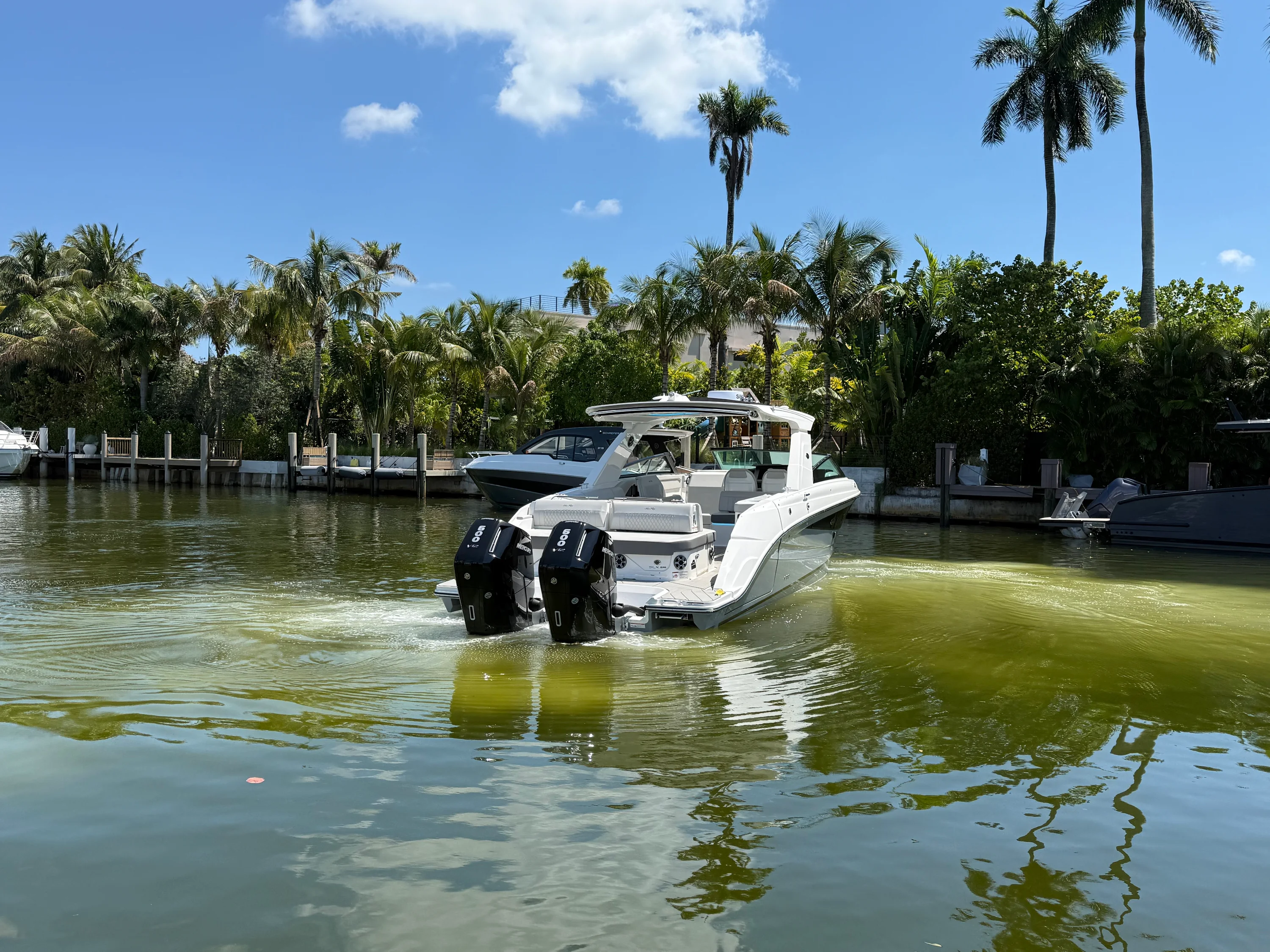 2026 Sea Ray SLX 400 Outboard Image Thumbnail #19