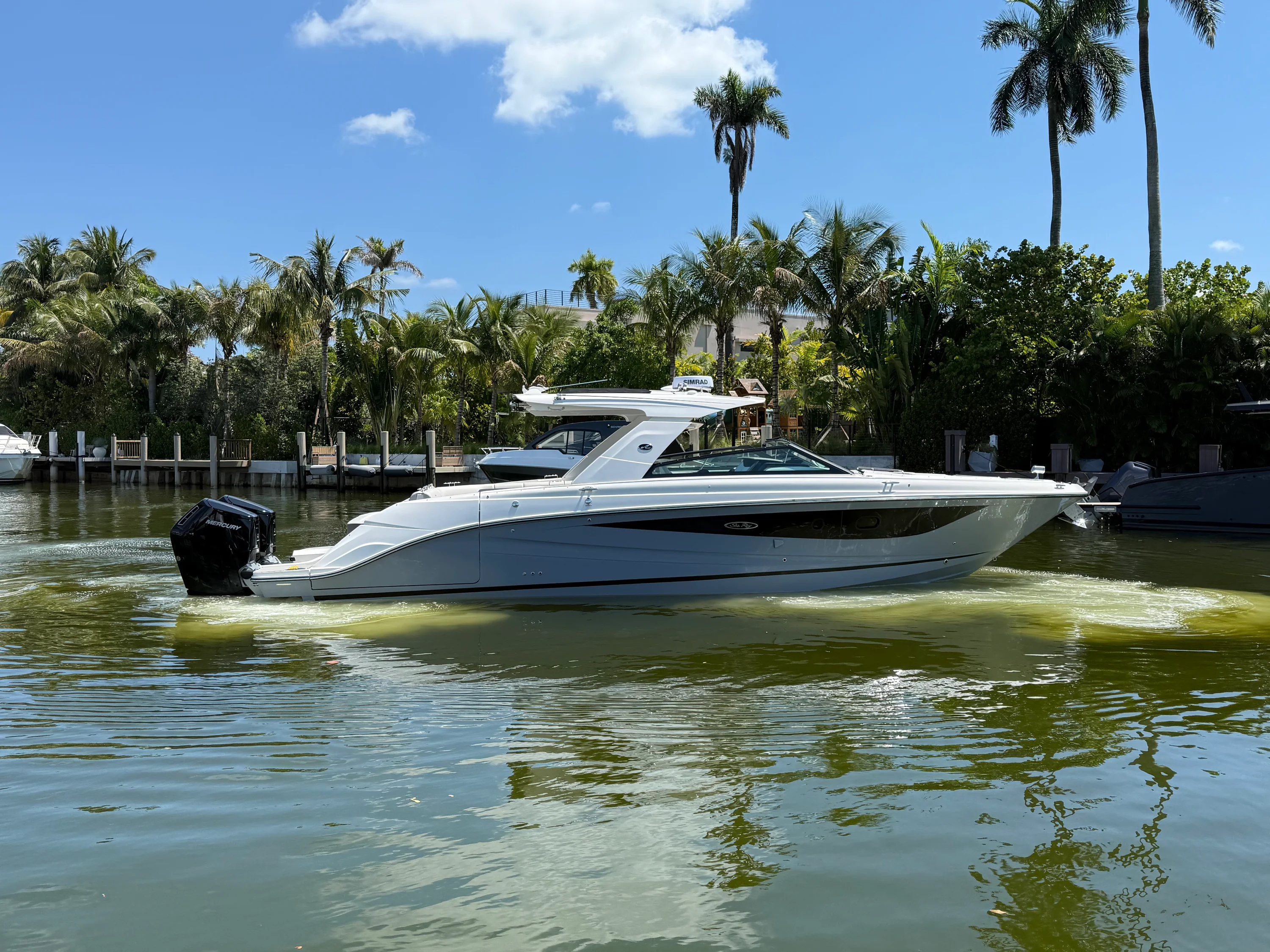 2026 Sea Ray SLX 400 Outboard Image Thumbnail #5