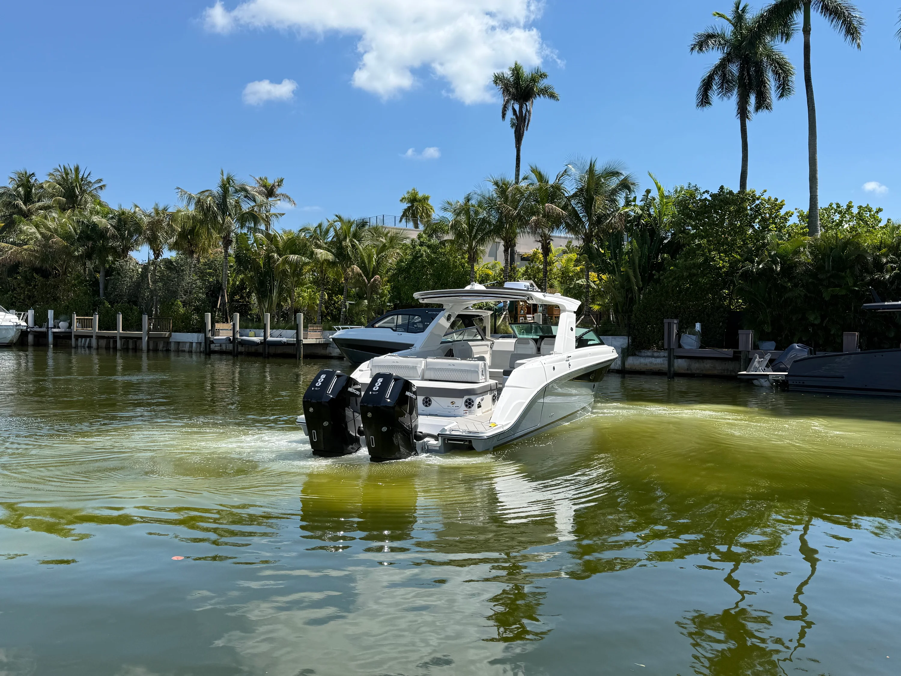 2026 Sea Ray SLX 400 Outboard Image Thumbnail #18
