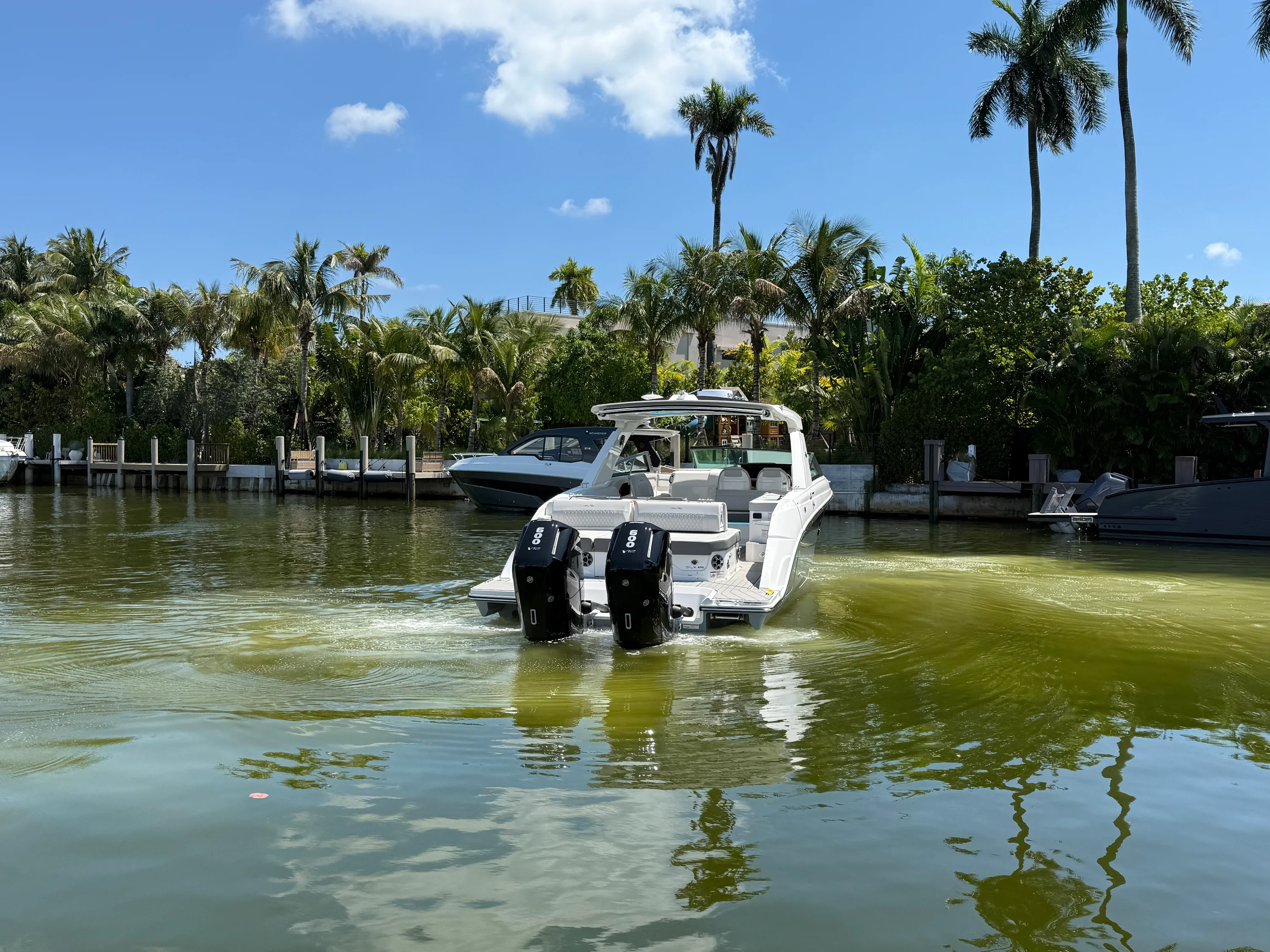 2026 Sea Ray SLX 400 Outboard Image Thumbnail #22