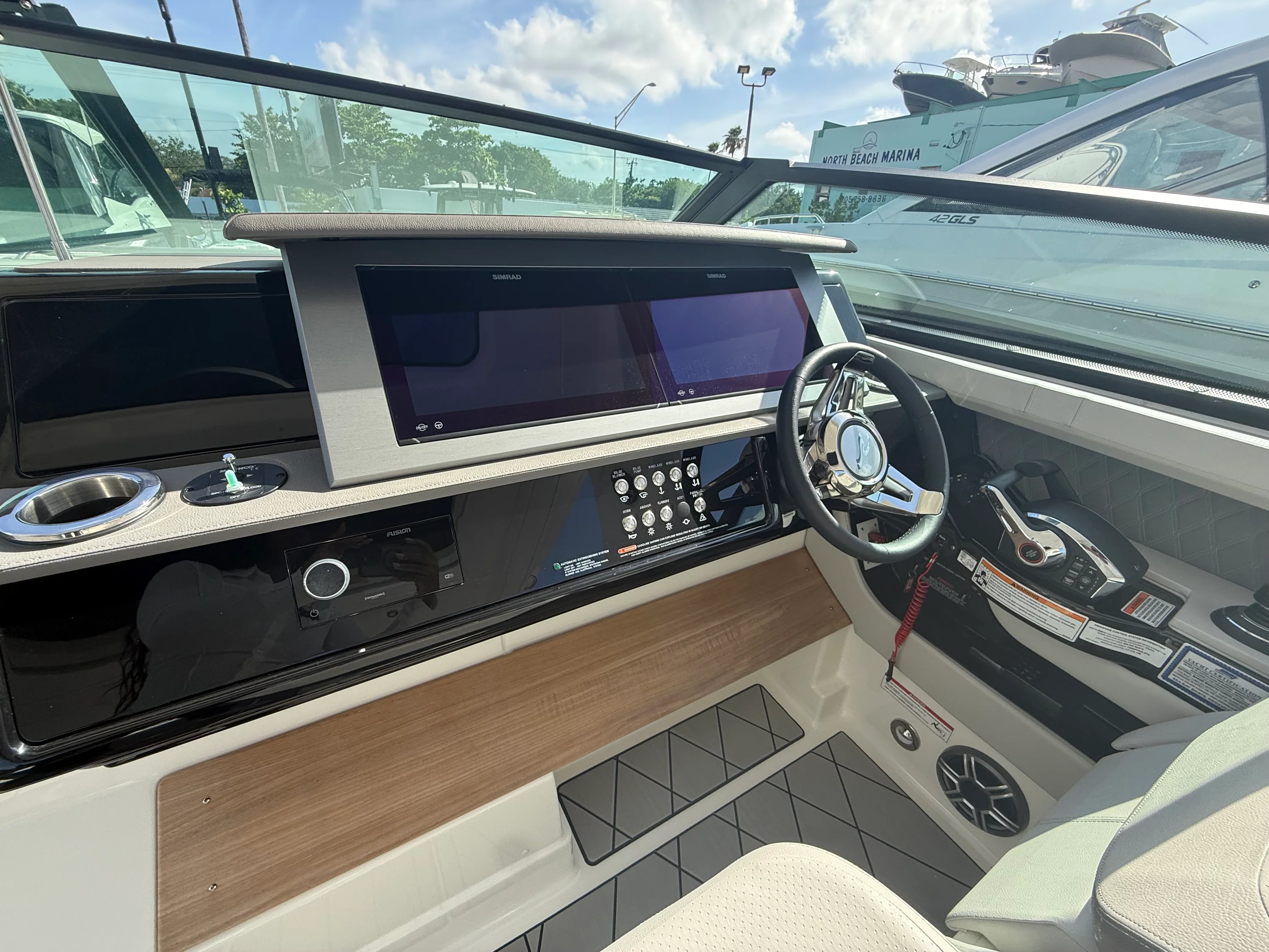 2026 Sea Ray SLX 400 Outboard Image Thumbnail #33