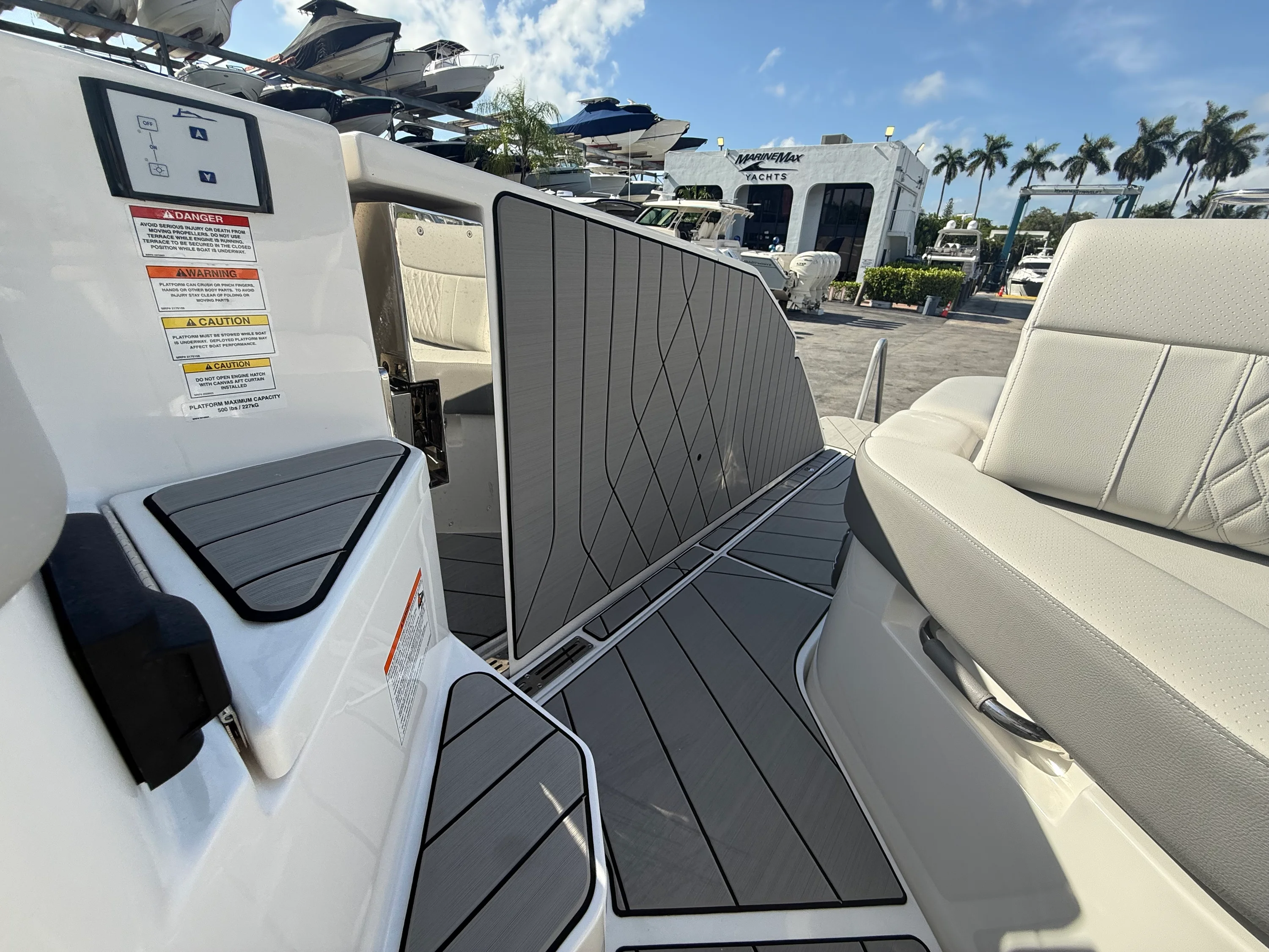 2026 Sea Ray SLX 400 Outboard Image Thumbnail #49