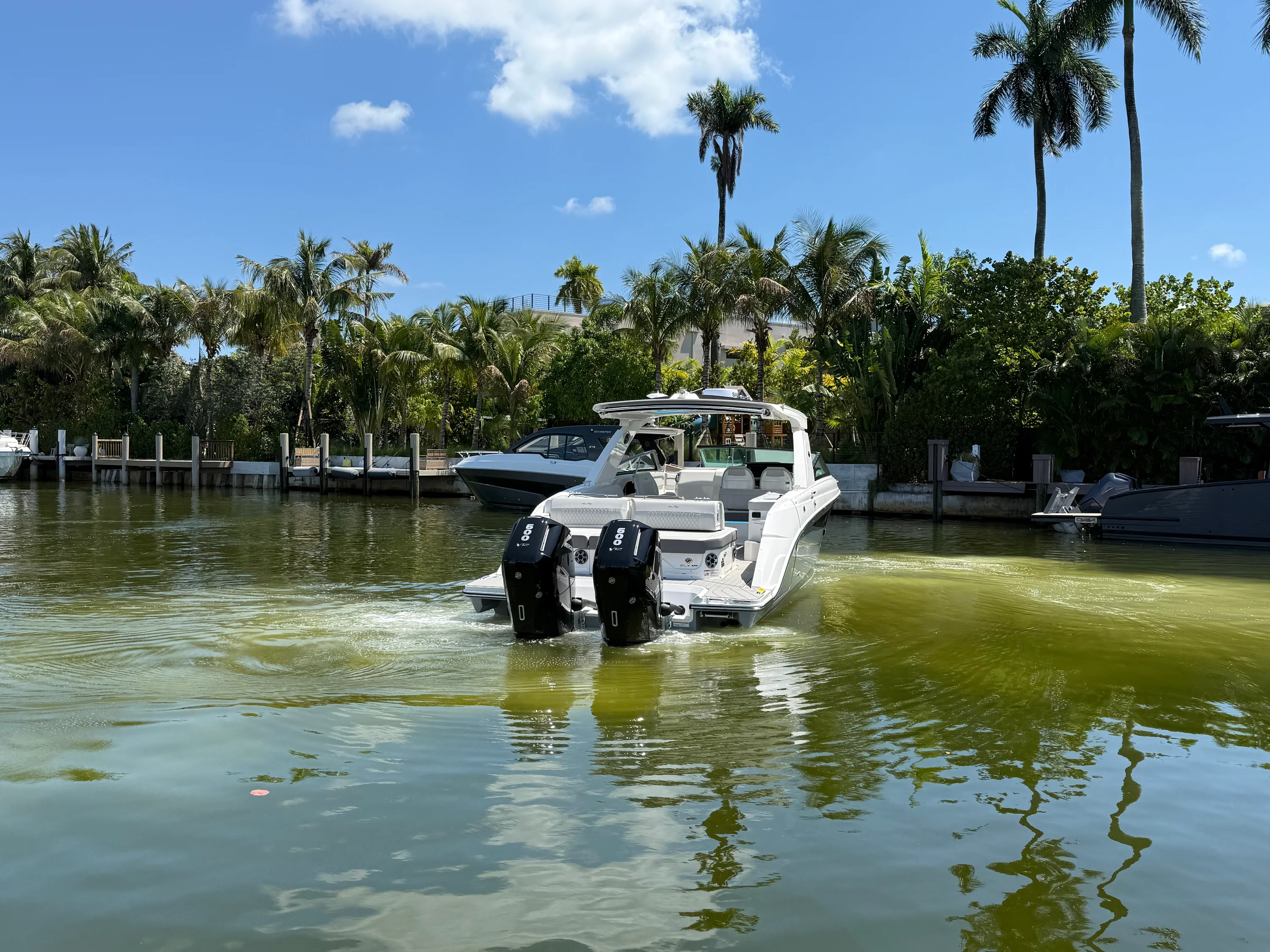 2026 Sea Ray SLX 400 Outboard Image Thumbnail #21