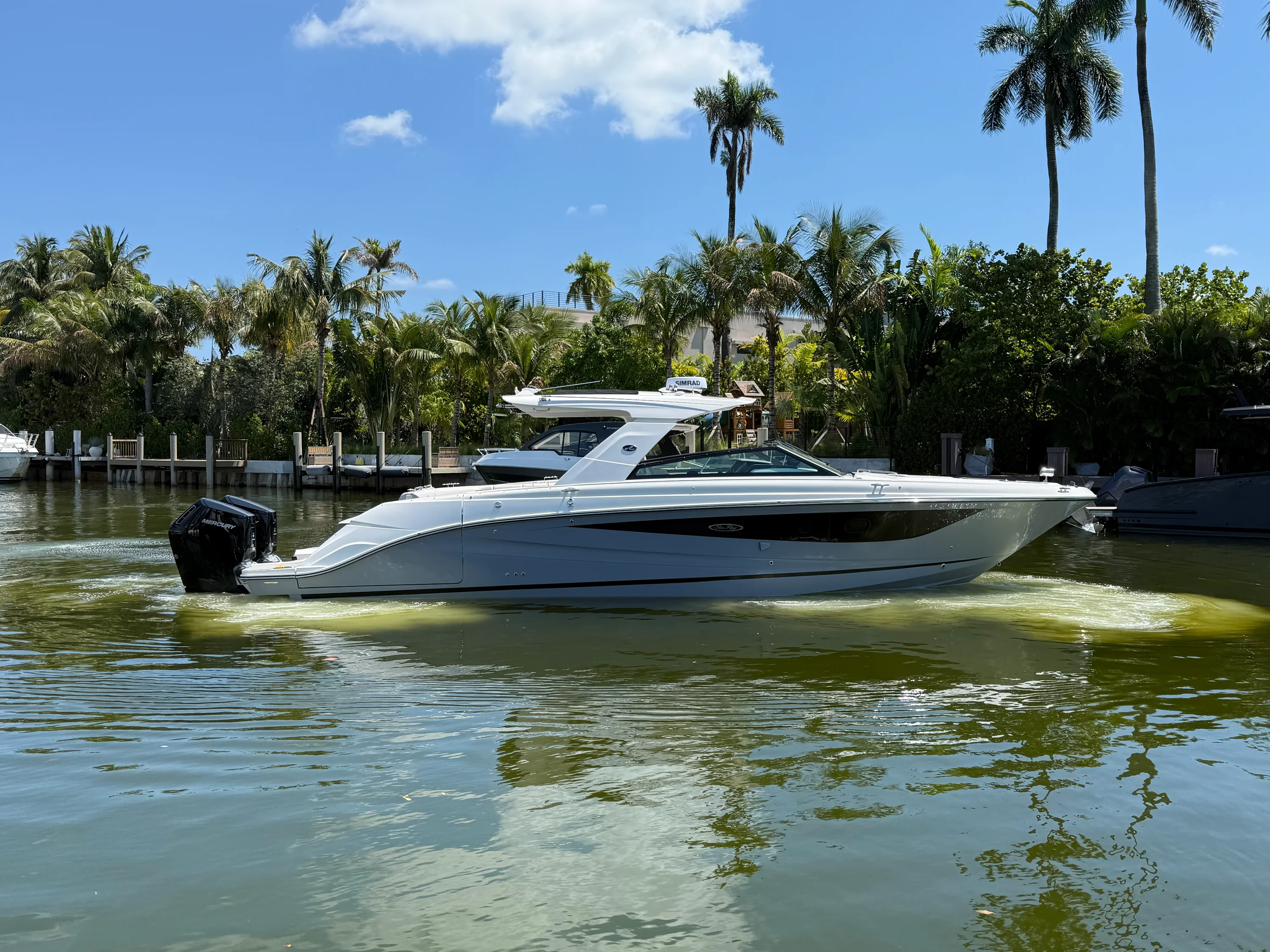 2026 Sea Ray SLX 400 Outboard Image Thumbnail #4