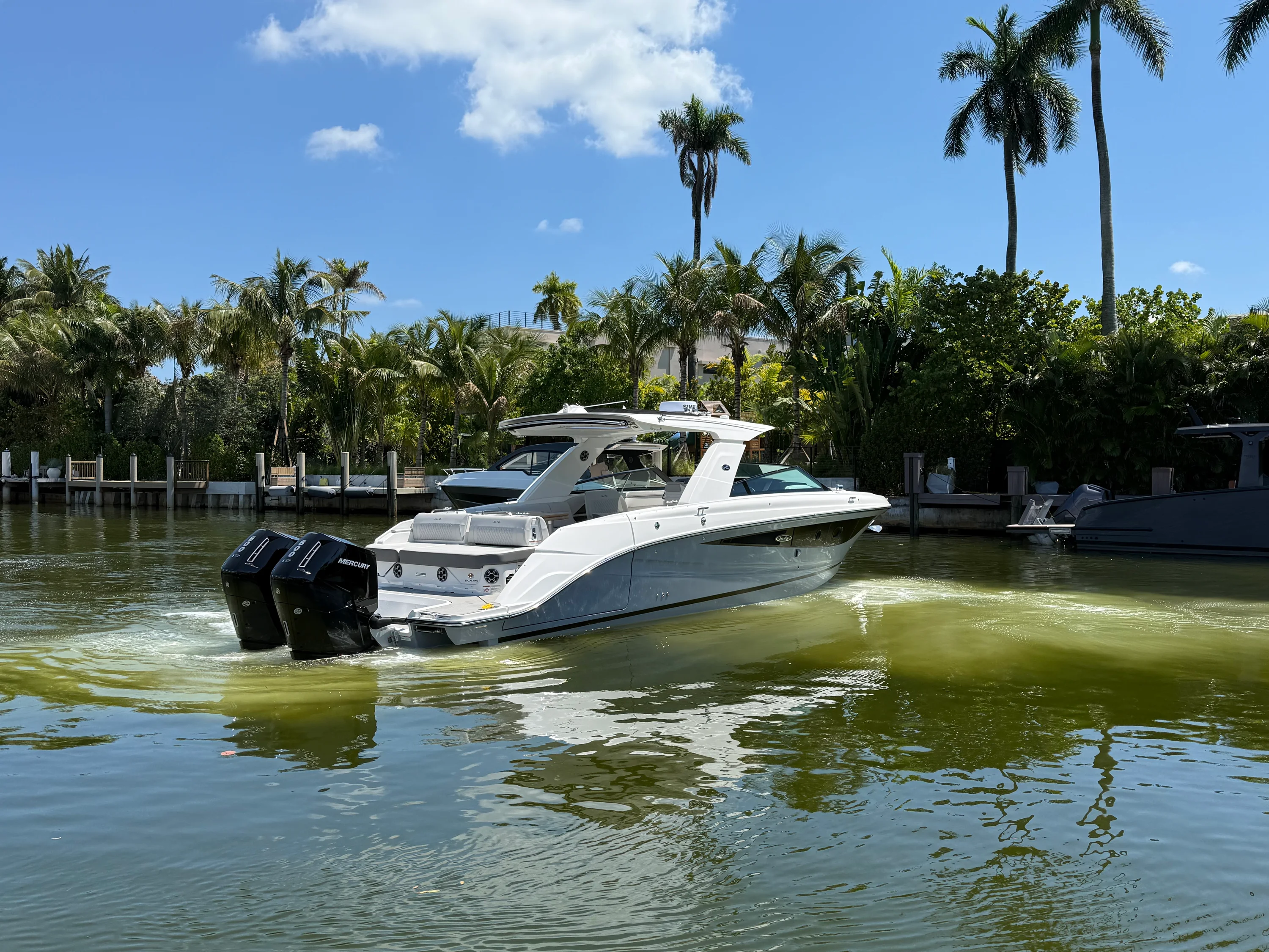 2026 Sea Ray SLX 400 Outboard Image Thumbnail #16