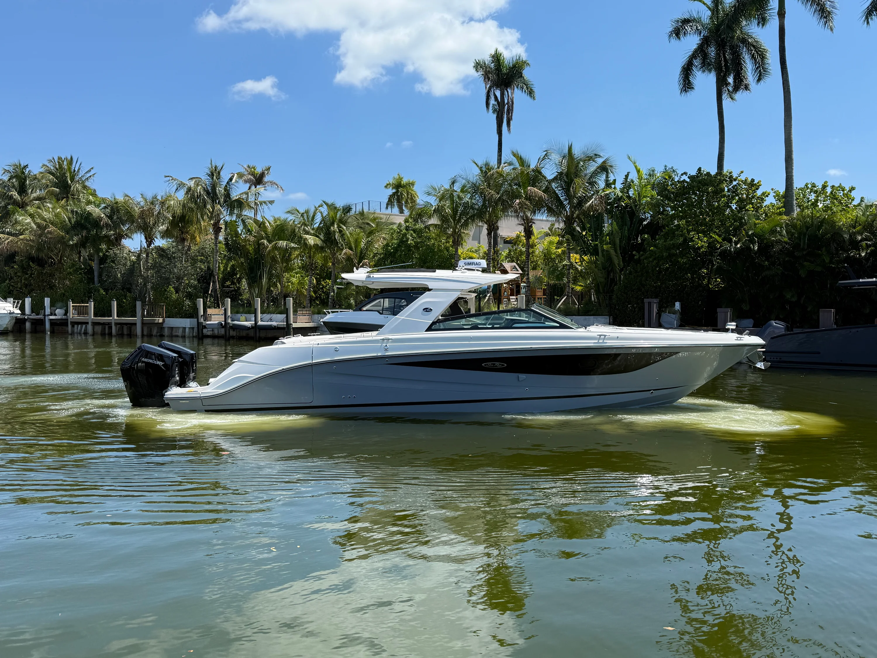 2026 Sea Ray SLX 400 Outboard Image Thumbnail #3