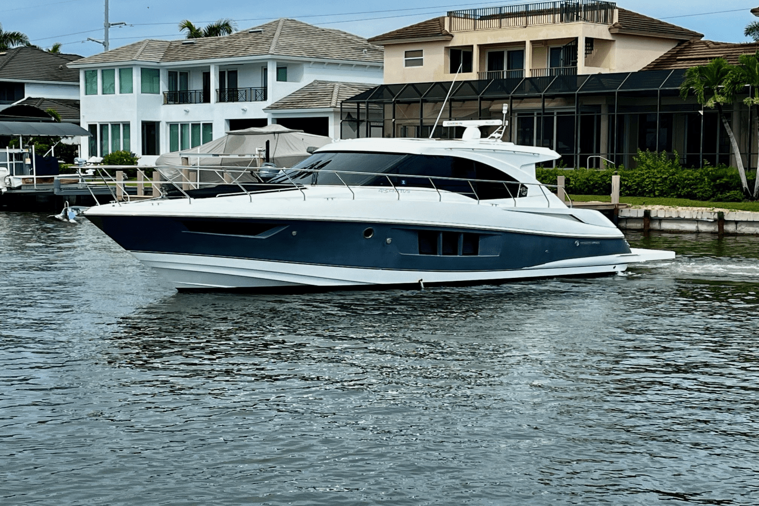 2017 Cruisers Yachts 45 CANTIUS Image Thumbnail #1