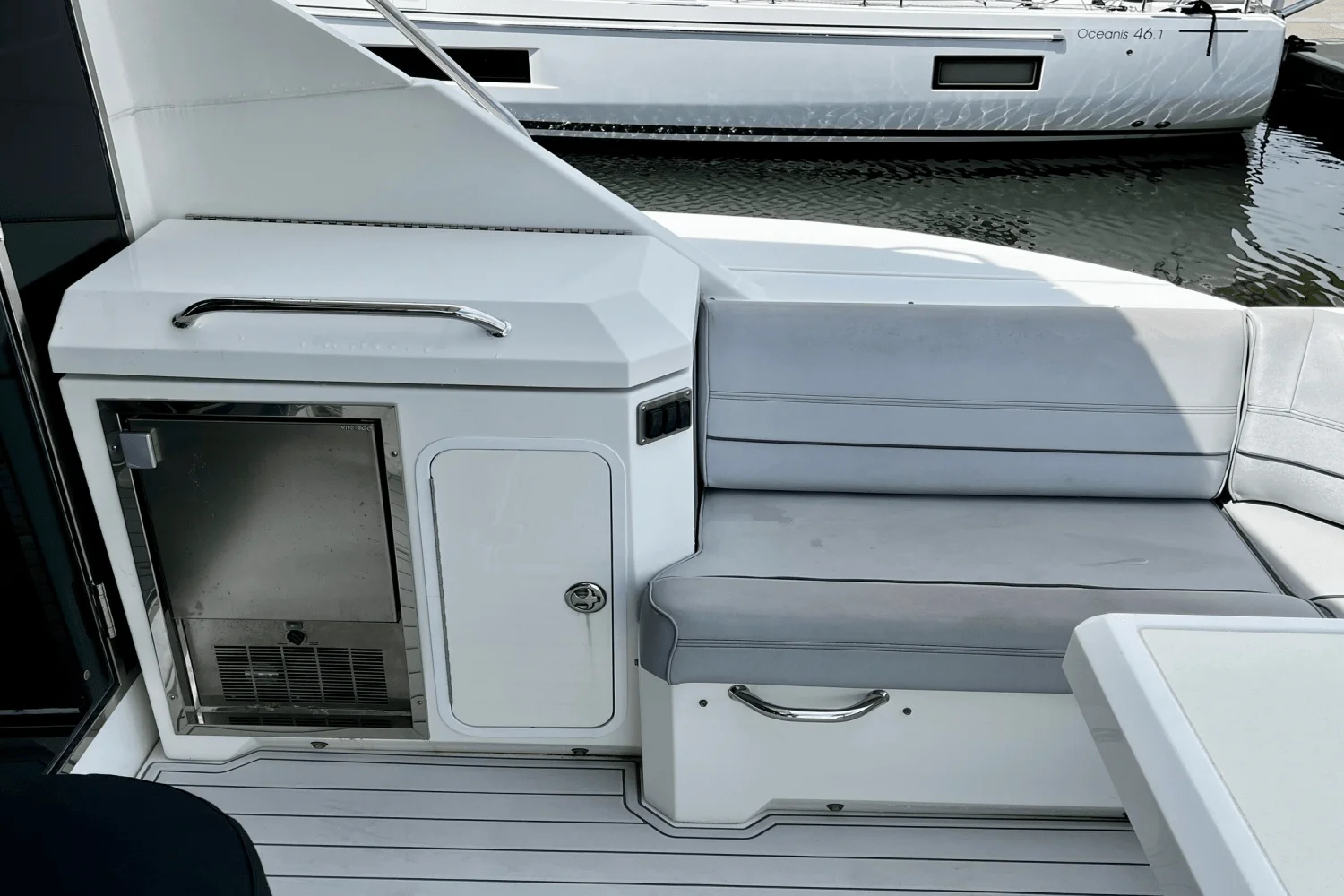 2017 Cruisers Yachts 45 CANTIUS Image Thumbnail #36