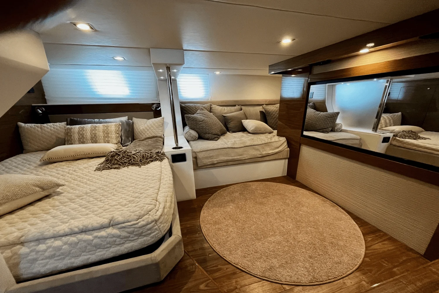 2017 Cruisers Yachts 45 CANTIUS Image Thumbnail #28