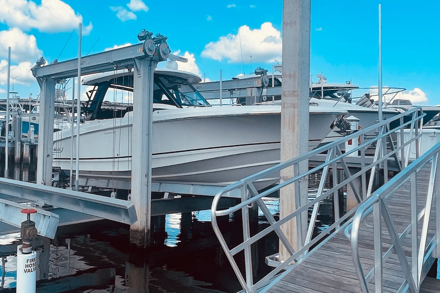 2023 Boston Whaler 350 REALM Image Thumbnail #5