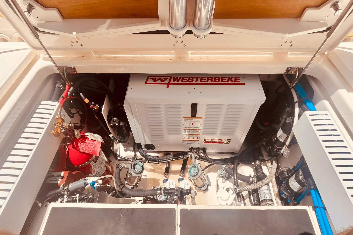 2023 Boston Whaler 350 REALM Image Thumbnail #47