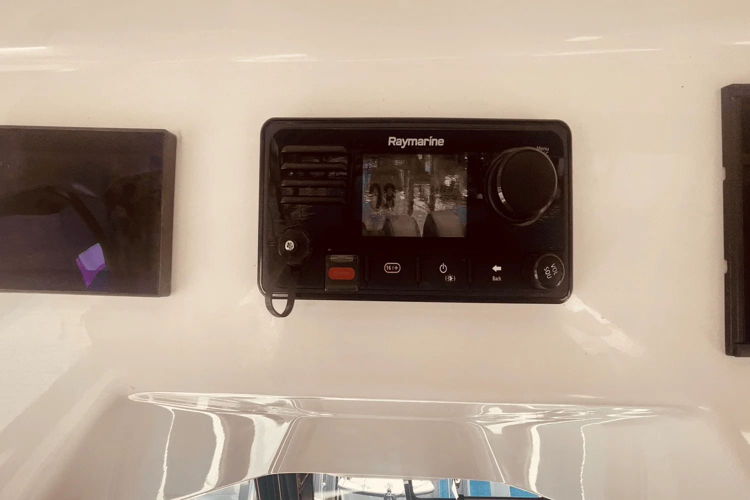 2023 Boston Whaler 350 REALM Image Thumbnail #27