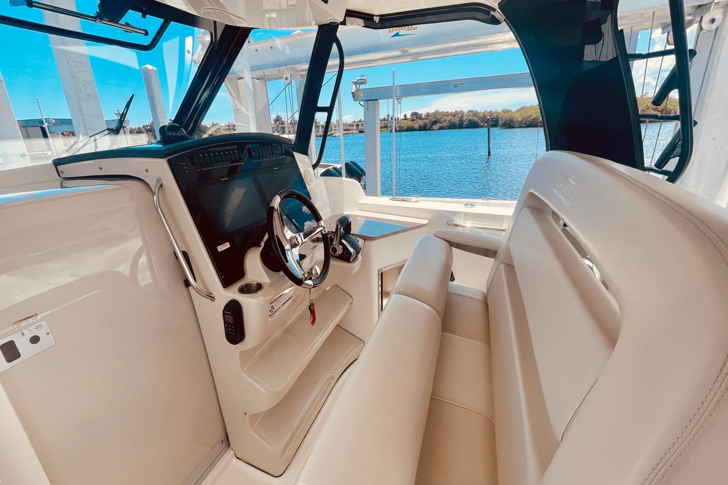 2023 Boston Whaler 350 REALM Image Thumbnail #25