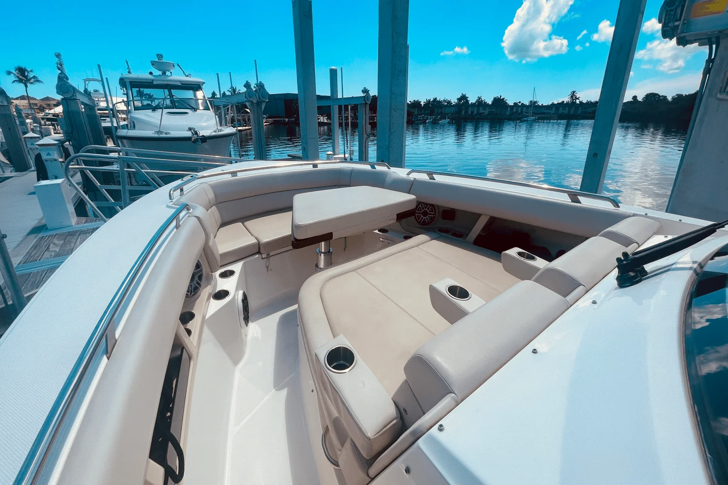 2023 Boston Whaler 350 REALM Image Thumbnail #11