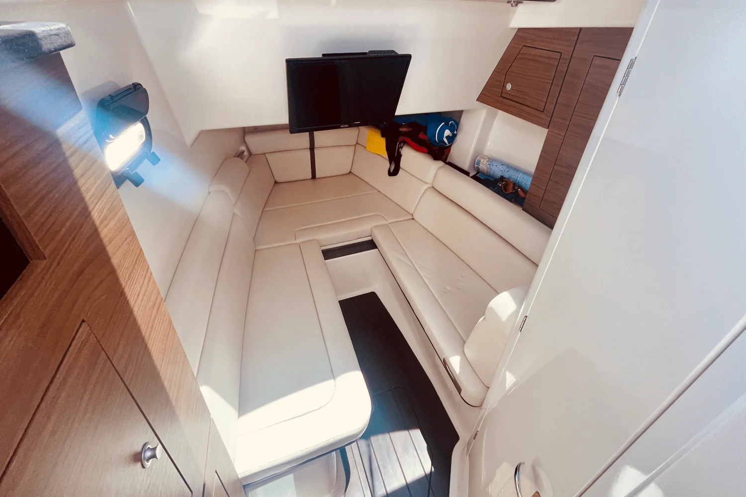 2023 Boston Whaler 350 REALM Image Thumbnail #45