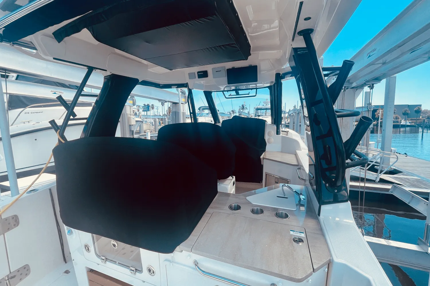 2023 Boston Whaler 350 REALM Image Thumbnail #22