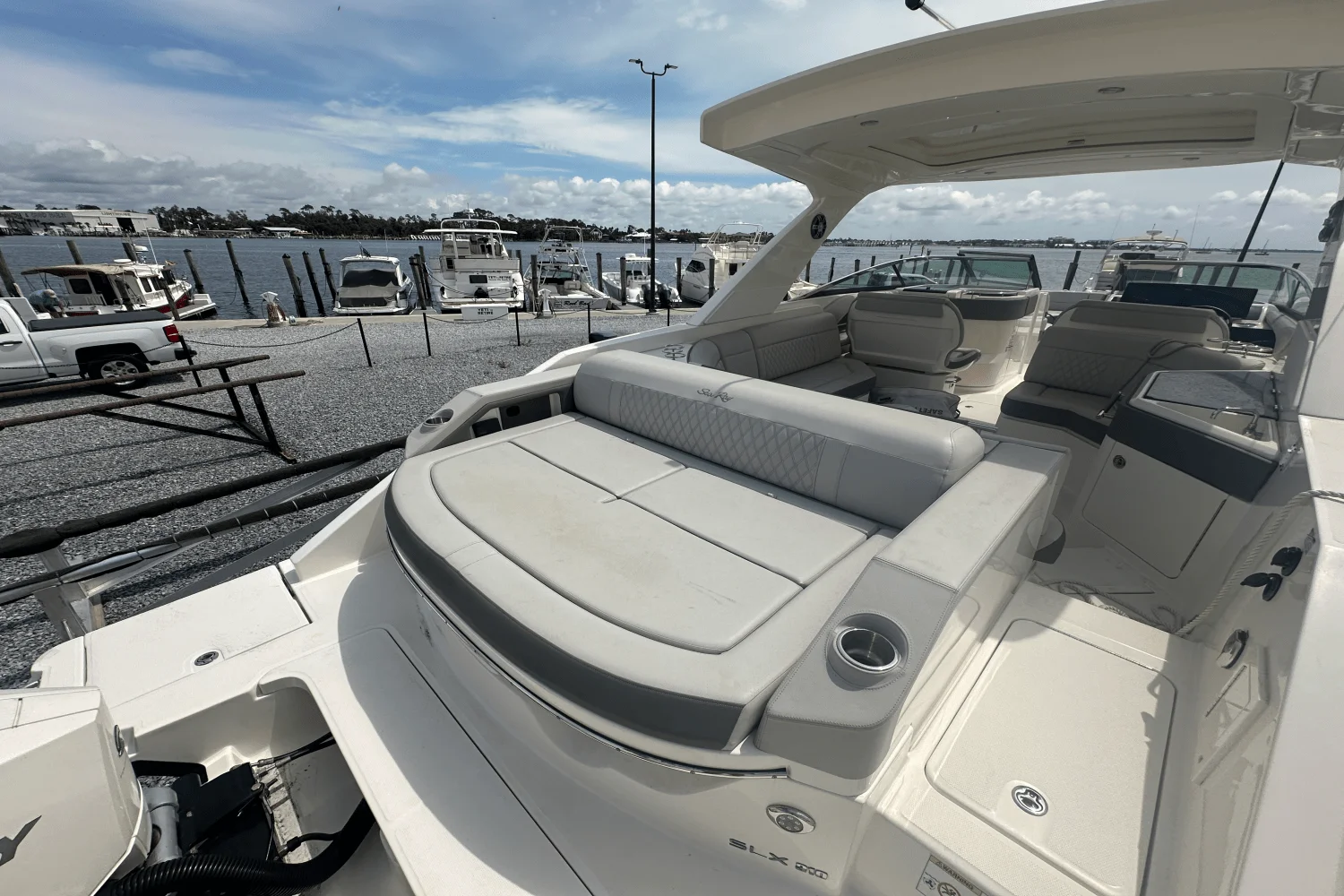 2021 Sea Ray 310 SLX Image Thumbnail #5