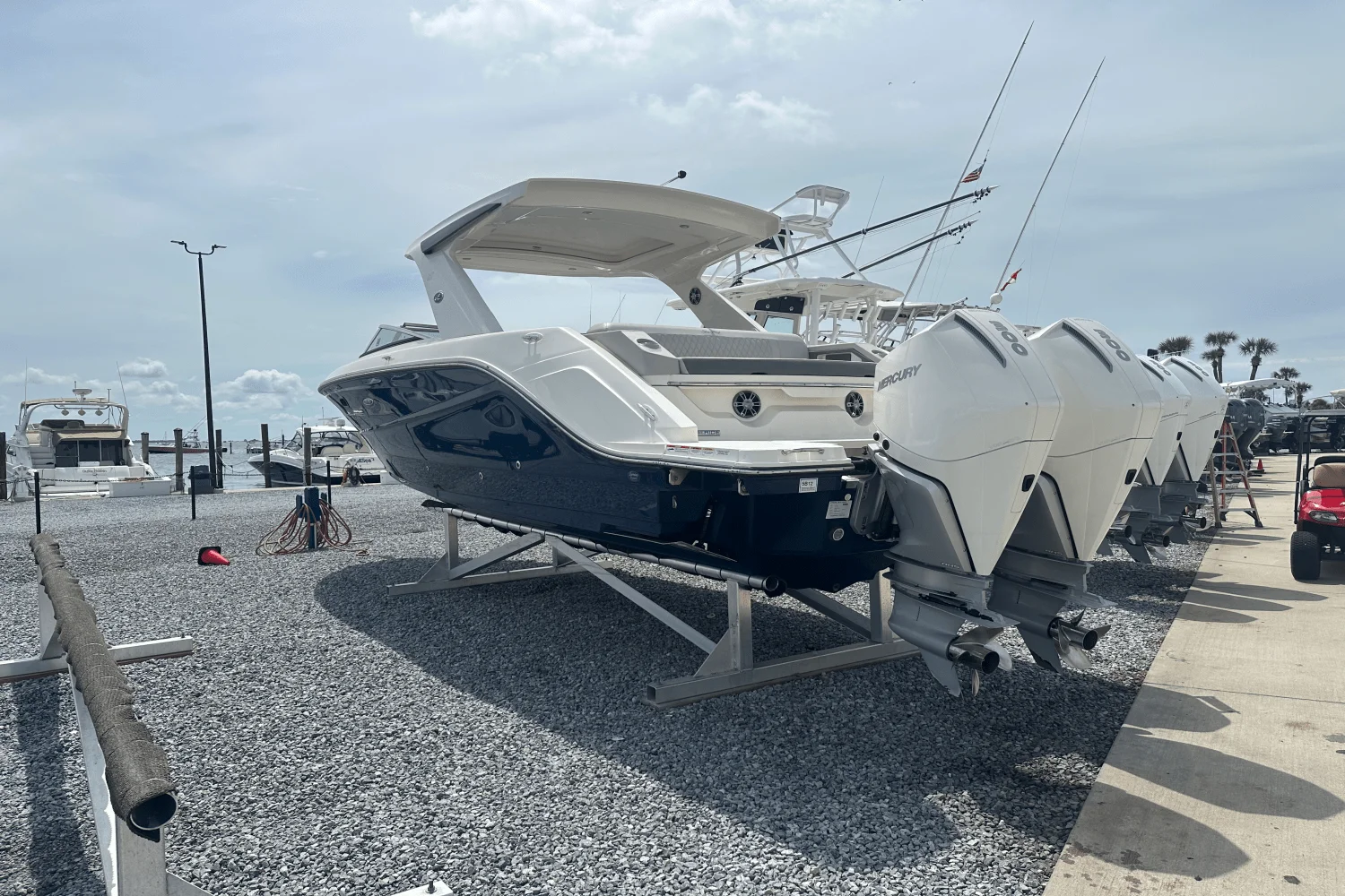 2021 Sea Ray 310 SLX Image Thumbnail #2