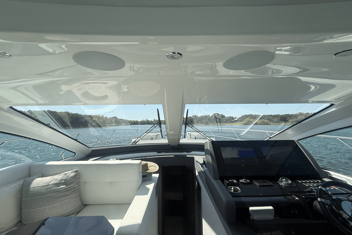 2020 Cruisers Yachts 50 CANTIUS Image Thumbnail #49