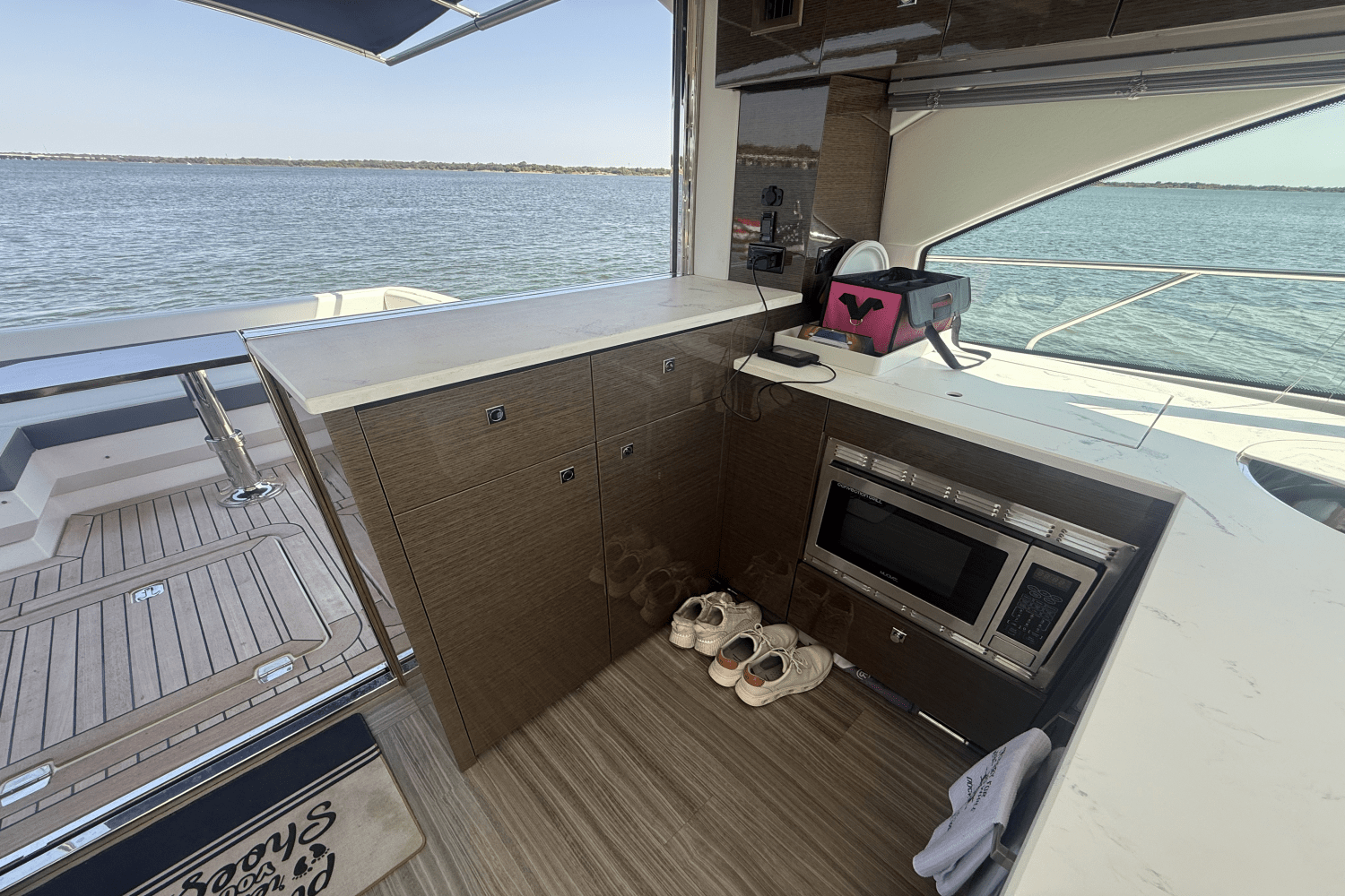 2020 Cruisers Yachts 50 CANTIUS Image Thumbnail #31