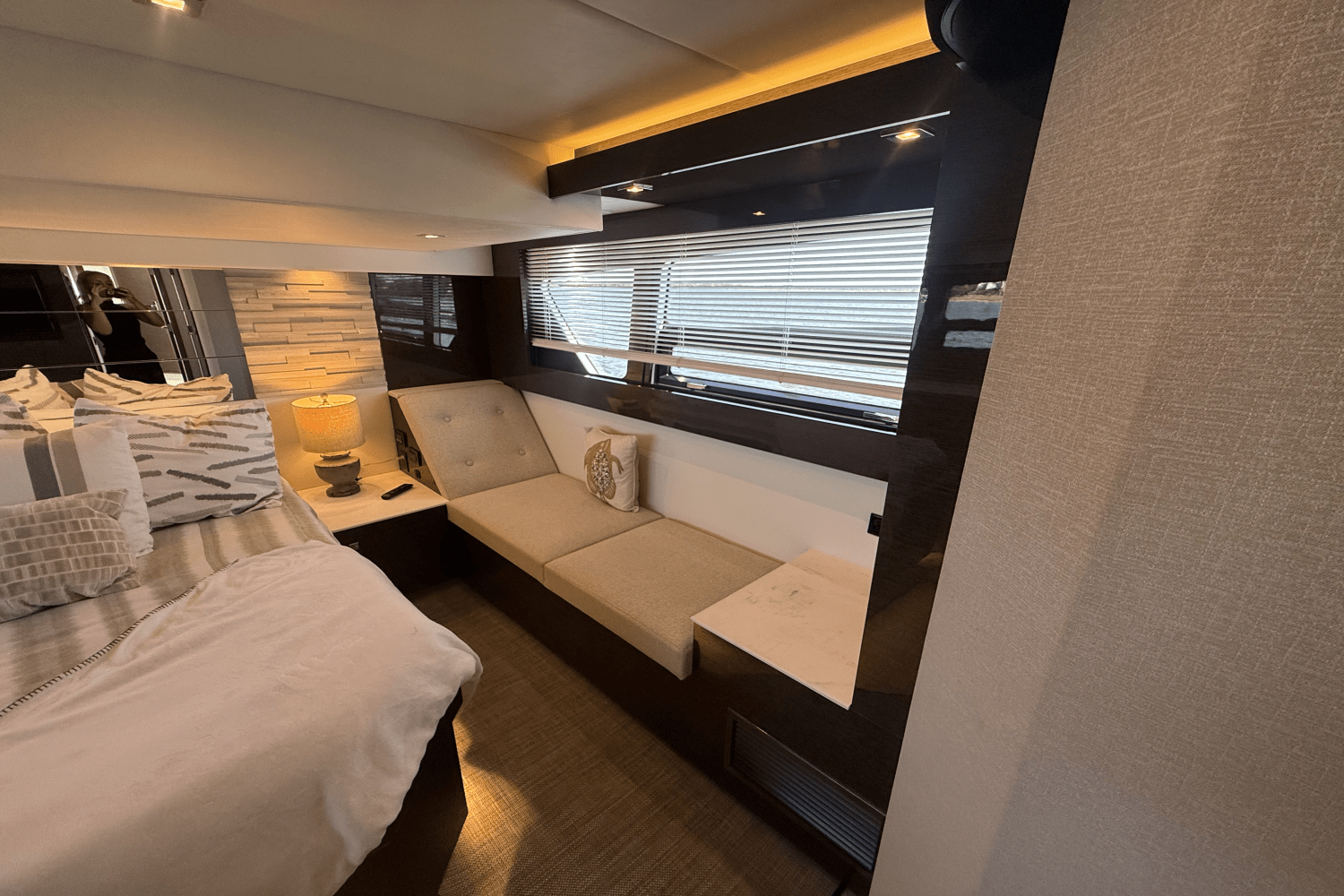 2020 Cruisers Yachts 50 CANTIUS Image Thumbnail #67