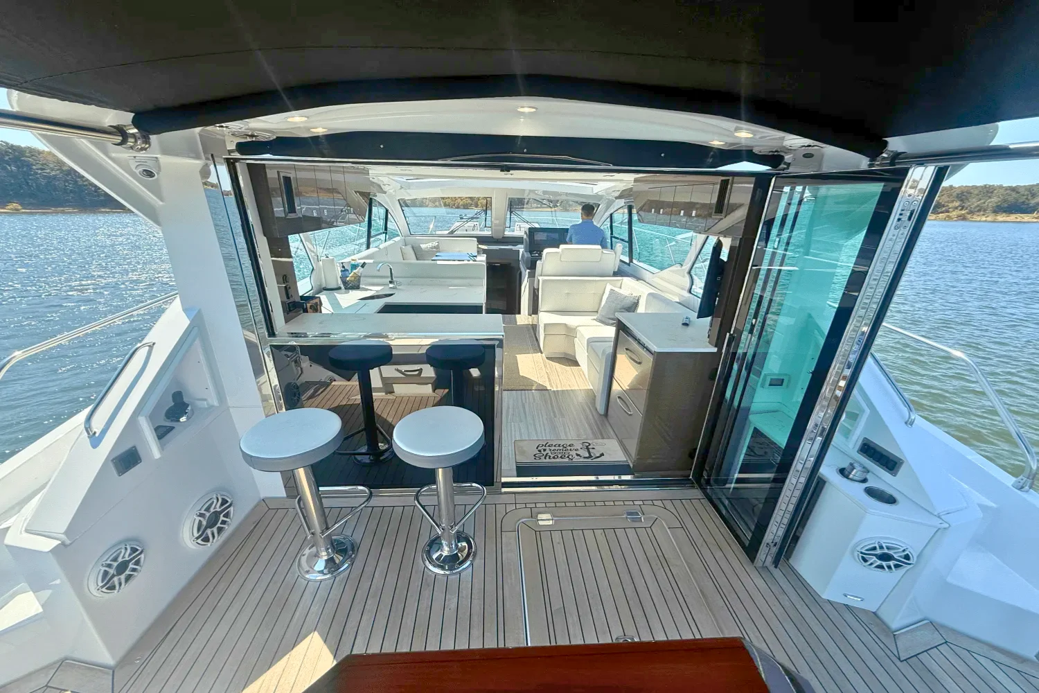 2020 Cruisers Yachts 50 CANTIUS Image Thumbnail #21