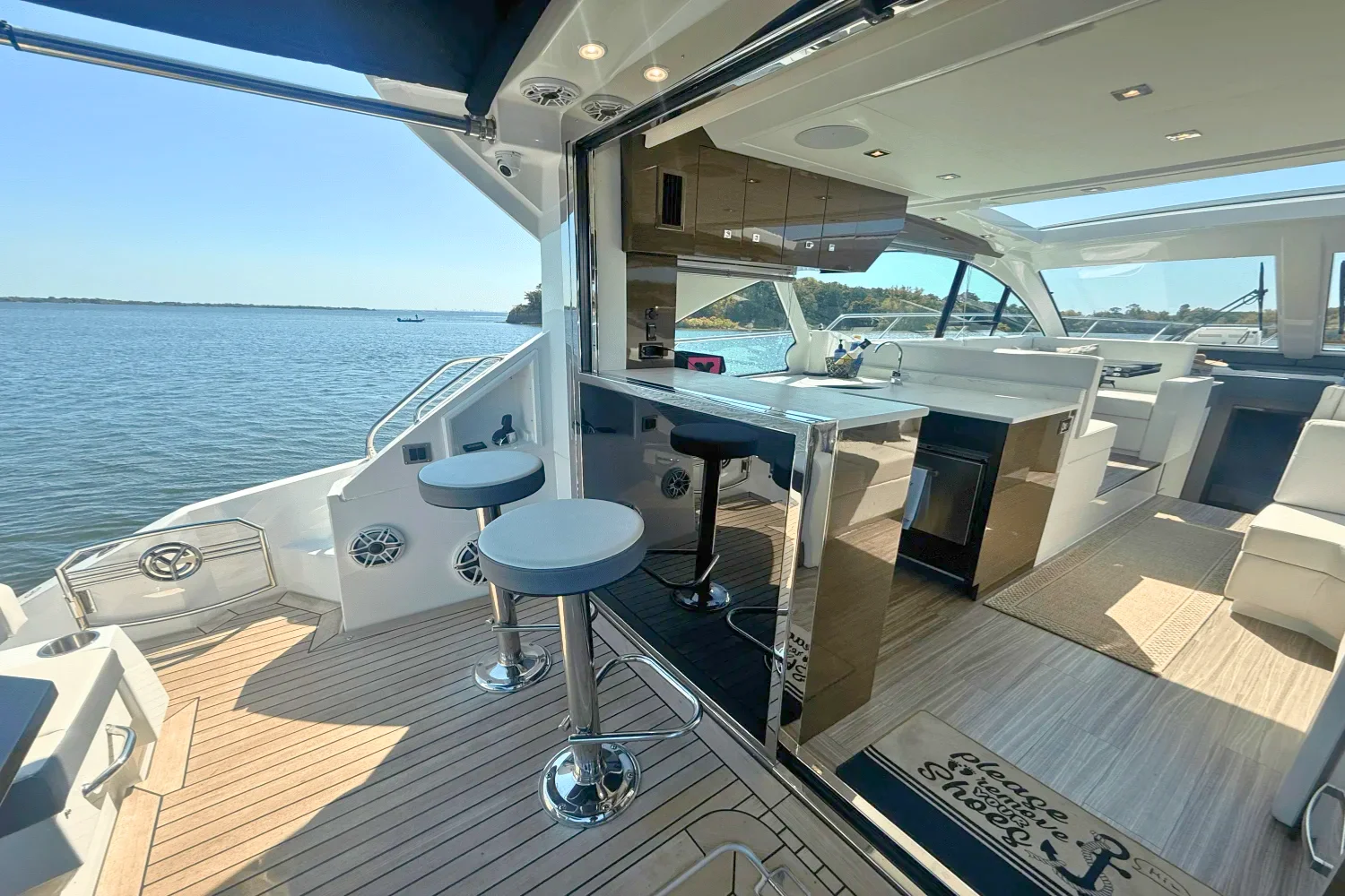 2020 Cruisers Yachts 50 CANTIUS Image Thumbnail #22