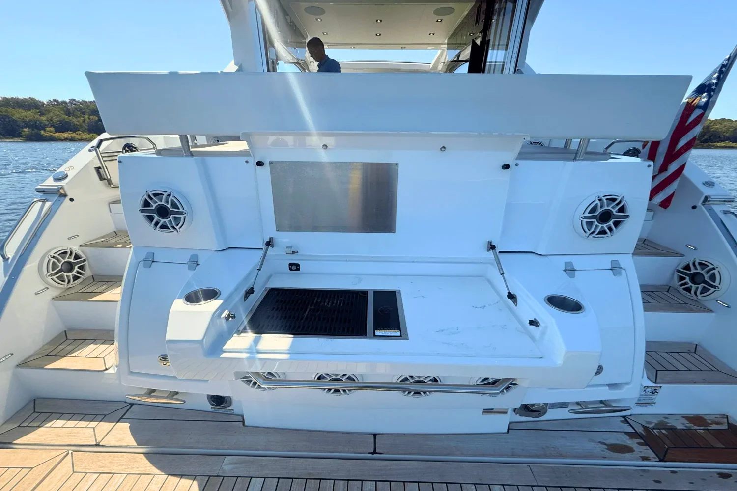 2020 Cruisers Yachts 50 CANTIUS Image Thumbnail #15
