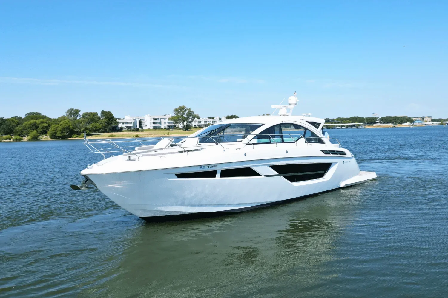 2020 Cruisers Yachts 50 CANTIUS Image Thumbnail #2