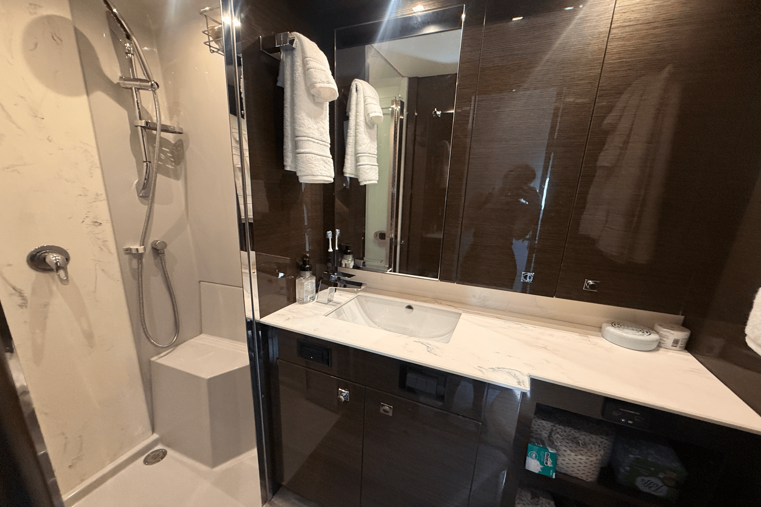 2020 Cruisers Yachts 50 CANTIUS Image Thumbnail #76