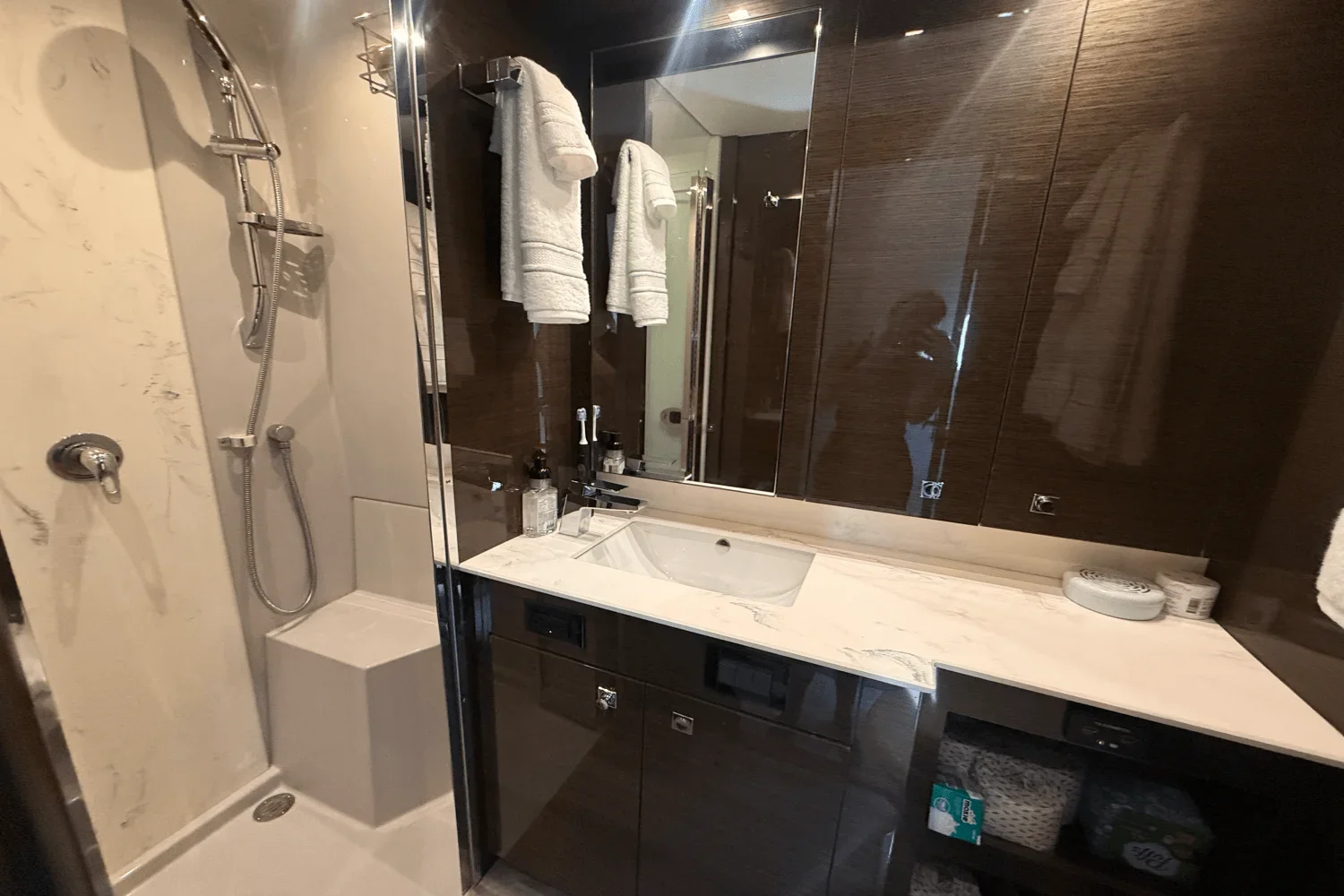 2020 Cruisers Yachts 50 CANTIUS Image Thumbnail #76