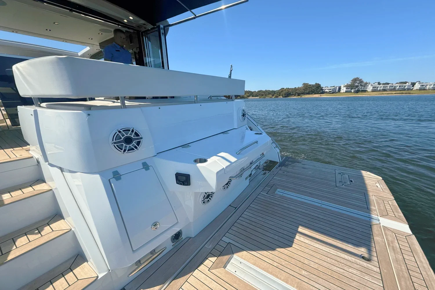 2020 Cruisers Yachts 50 CANTIUS Image Thumbnail #13