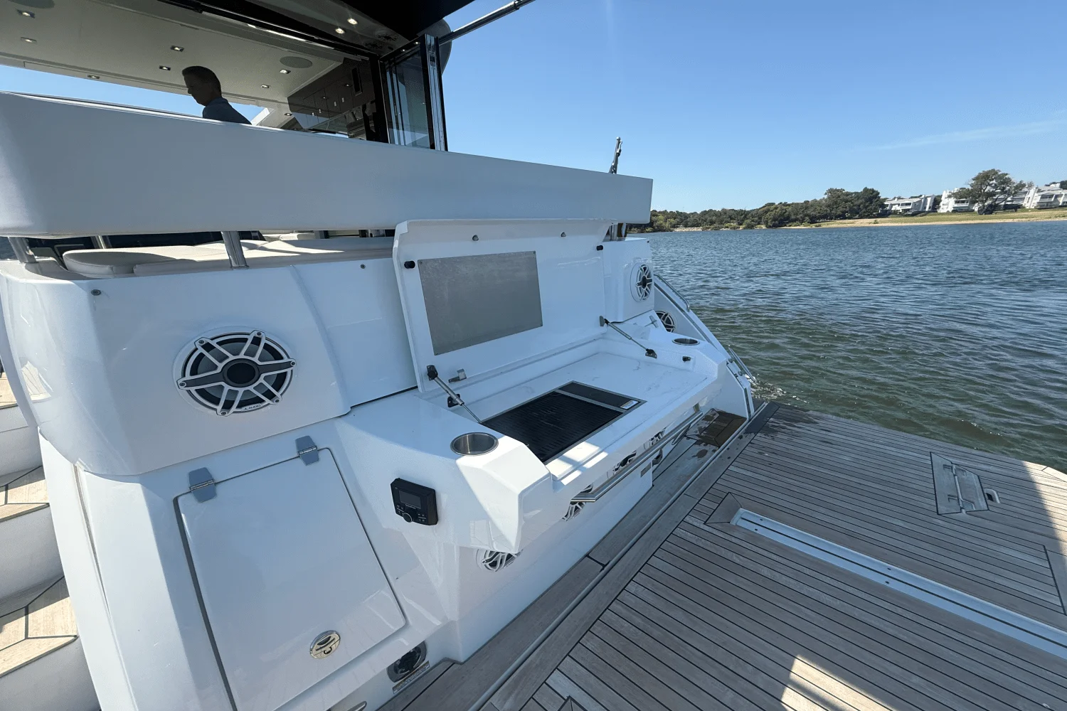 2020 Cruisers Yachts 50 CANTIUS Image Thumbnail #14