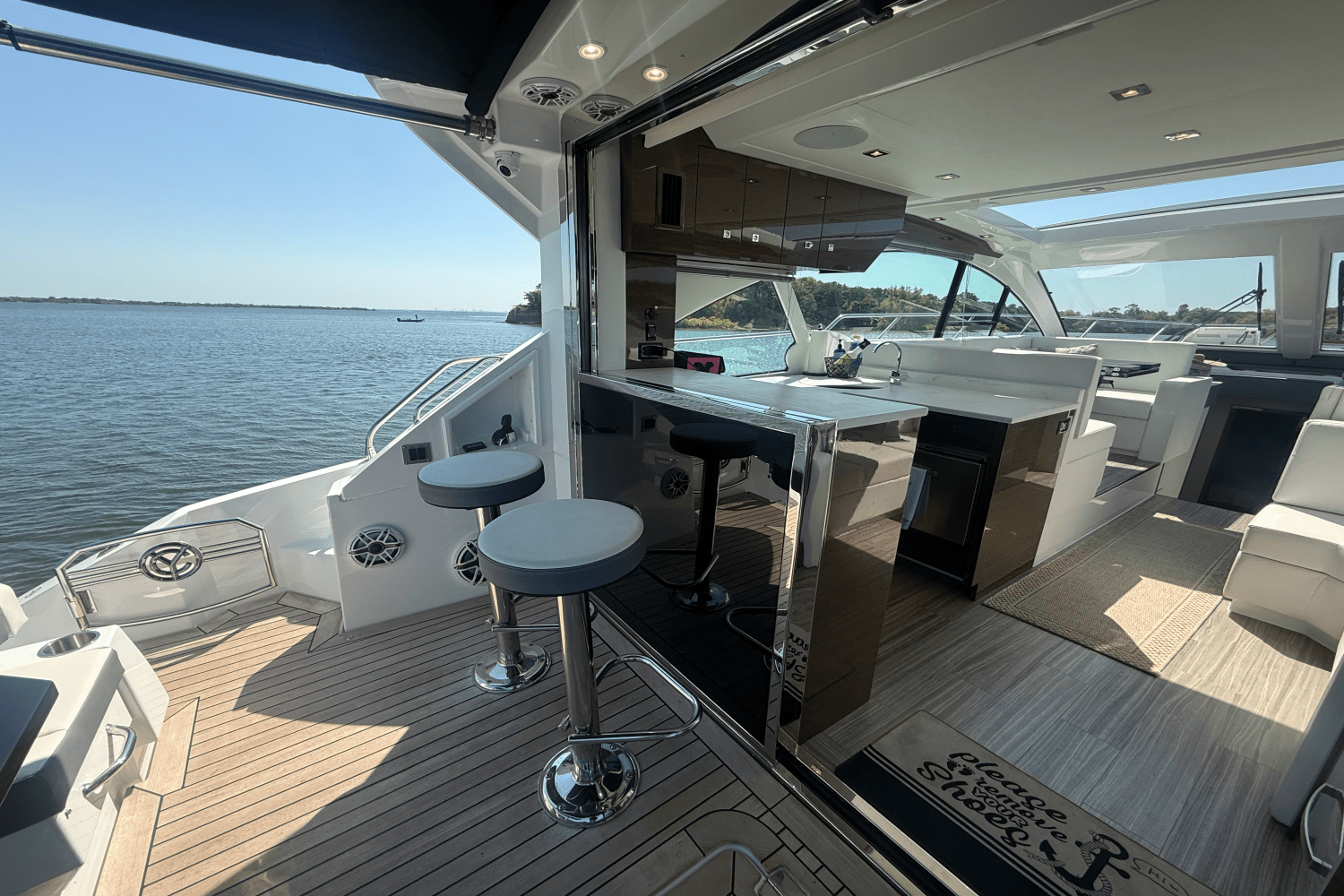 2020 Cruisers Yachts 50 CANTIUS Image Thumbnail #21