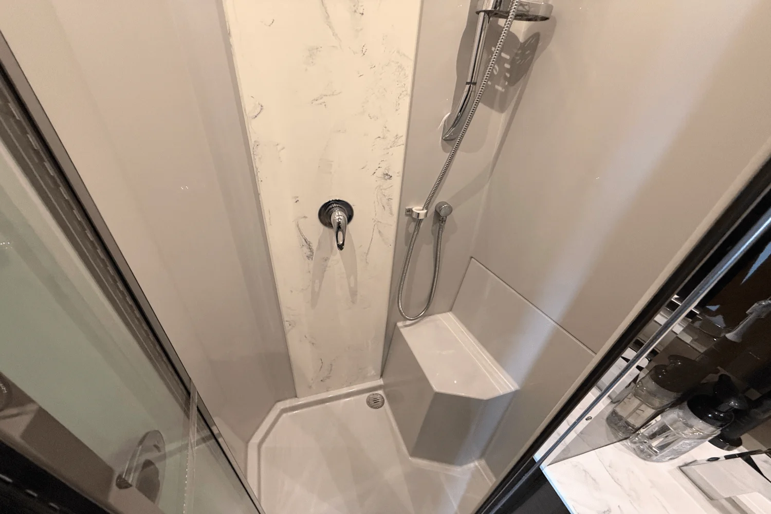 2020 Cruisers Yachts 50 CANTIUS Image Thumbnail #78