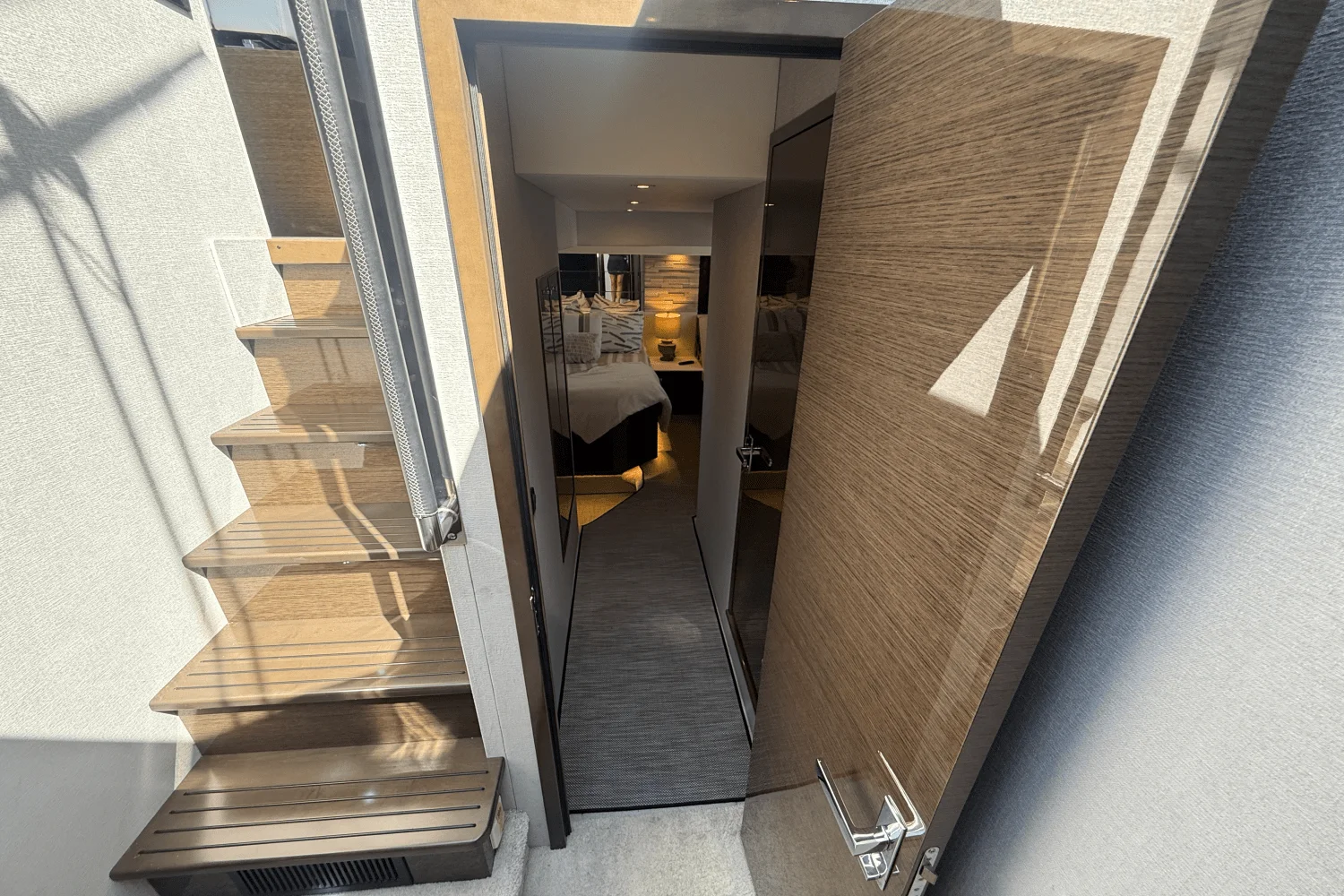 2020 Cruisers Yachts 50 CANTIUS Image Thumbnail #64