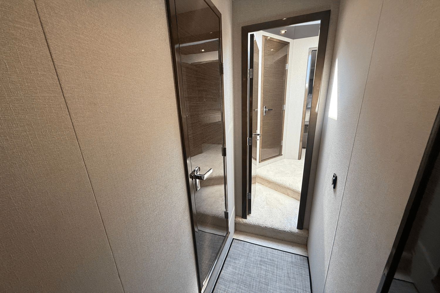 2020 Cruisers Yachts 50 CANTIUS Image Thumbnail #74