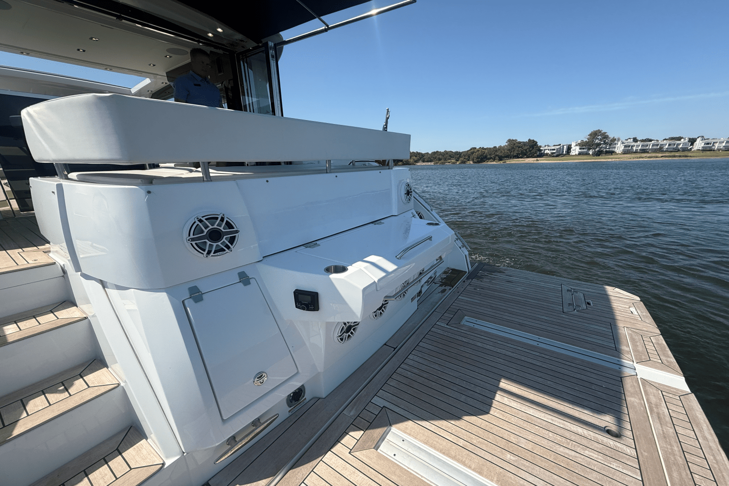 2020 Cruisers Yachts 50 CANTIUS Image Thumbnail #13