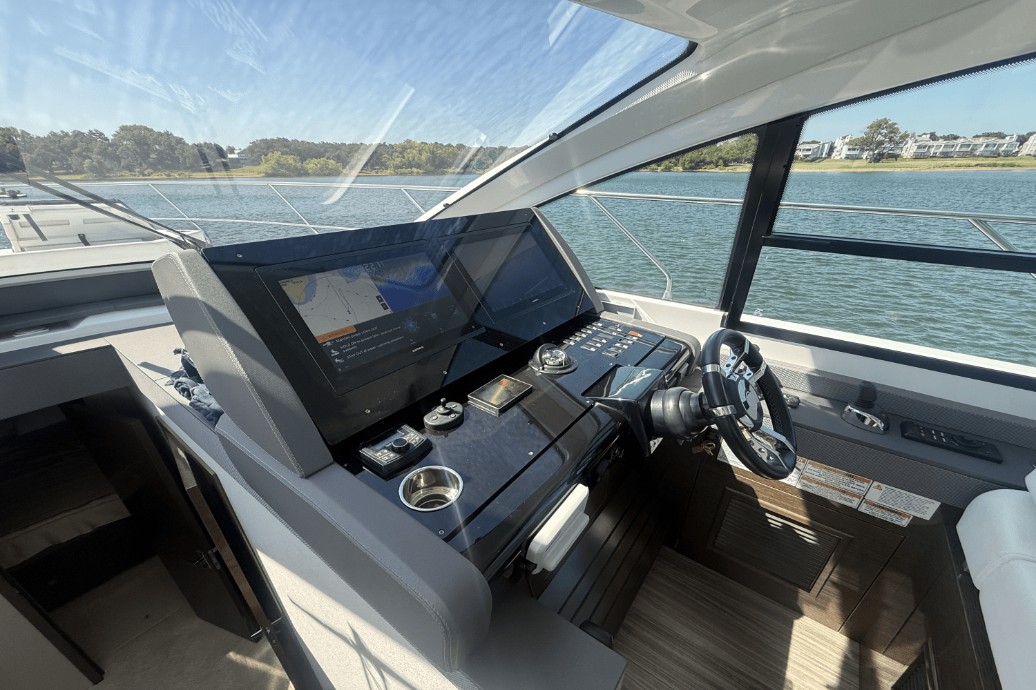 2020 Cruisers Yachts 50 CANTIUS Image Thumbnail #44