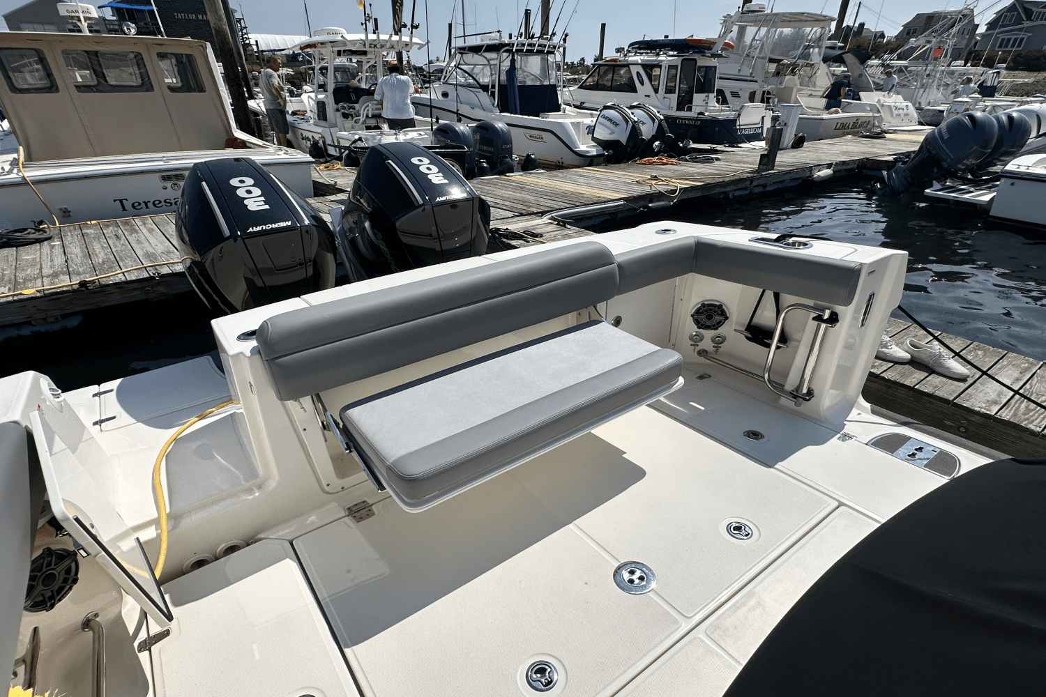 2023 Boston Whaler 330 OUTRAGE Image Thumbnail #12