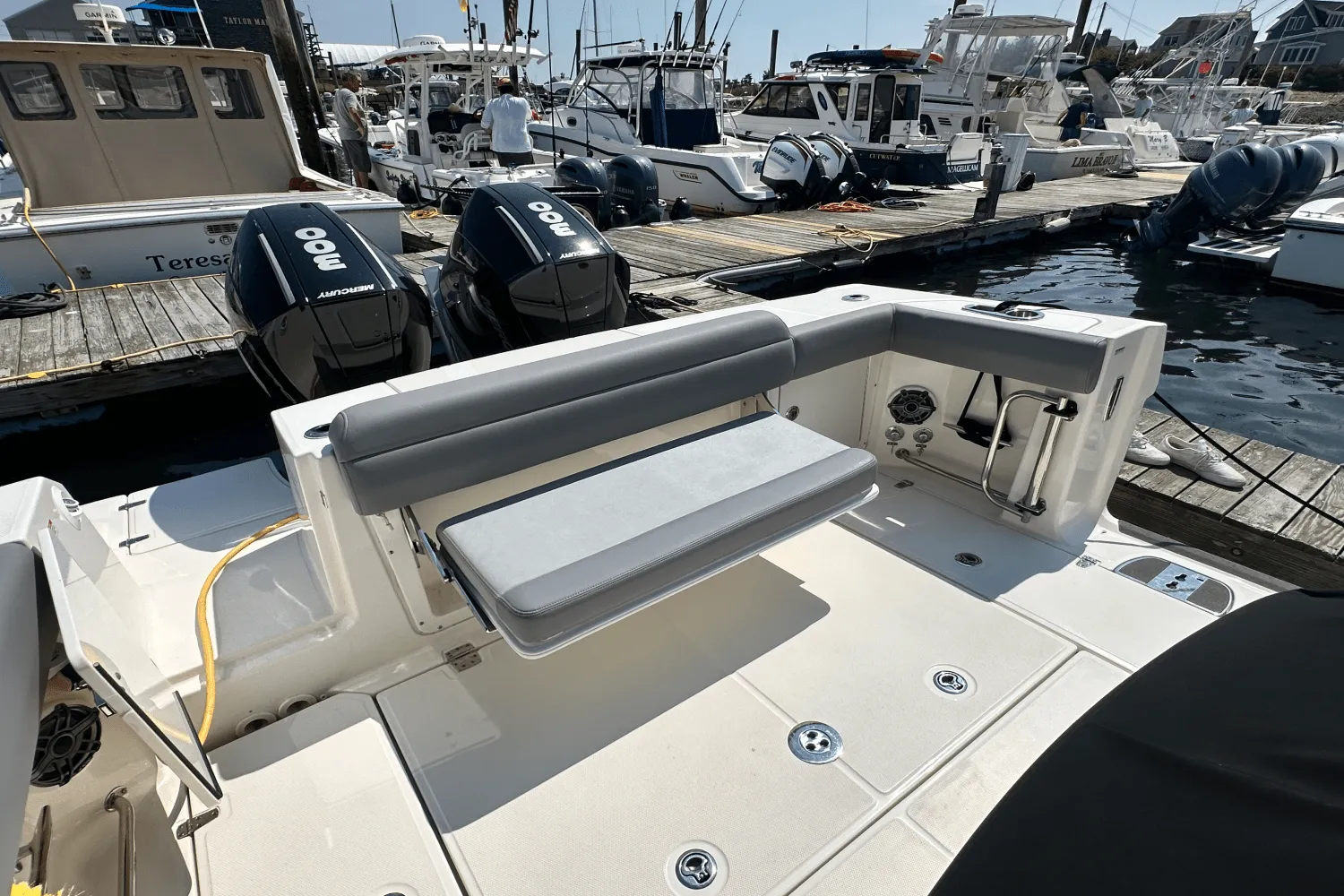 2023 Boston Whaler 330 OUTRAGE Image Thumbnail #12