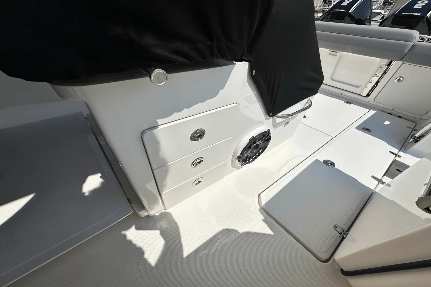 2023 Boston Whaler 330 OUTRAGE Image Thumbnail #26