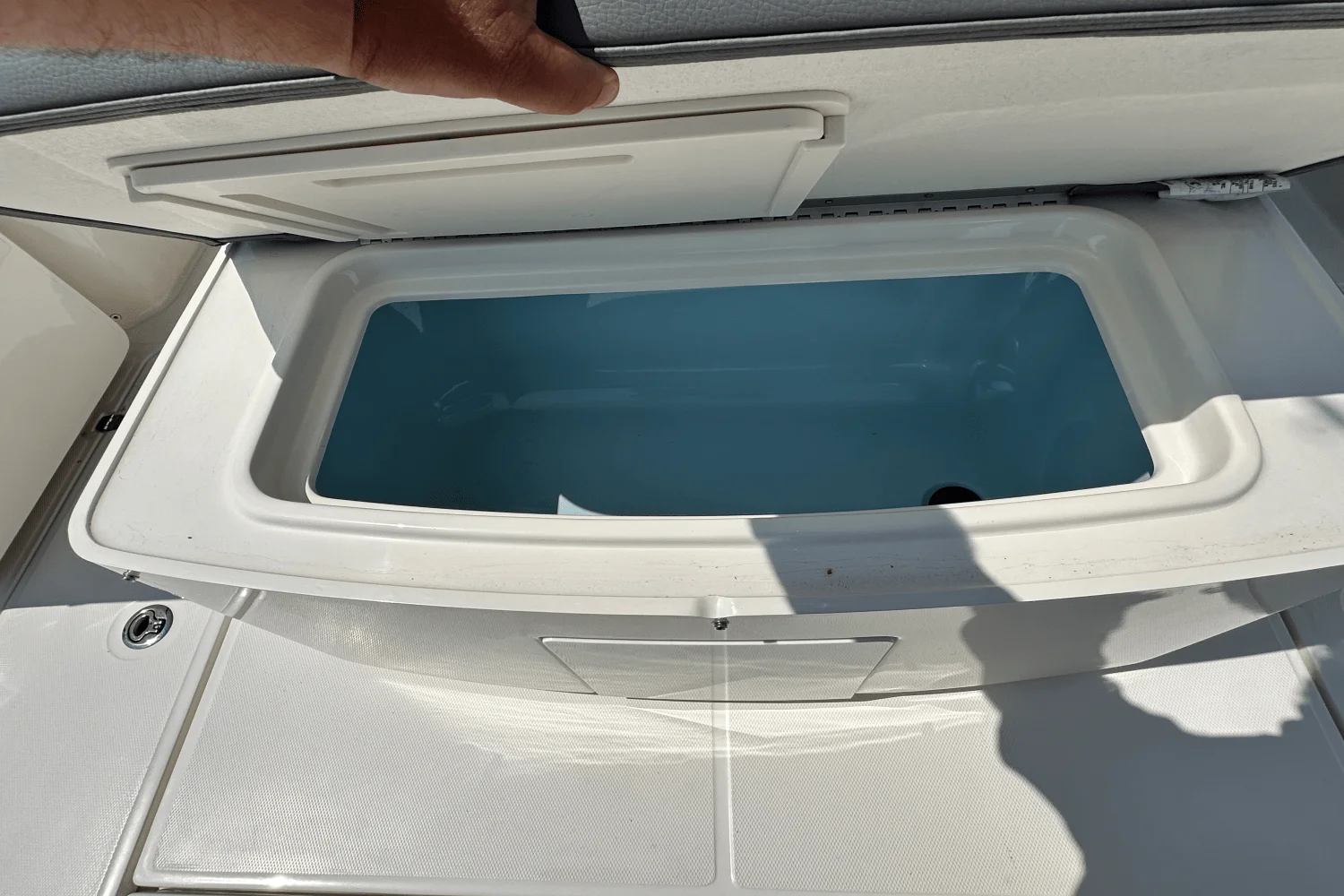 2023 Boston Whaler 330 OUTRAGE Image Thumbnail #19