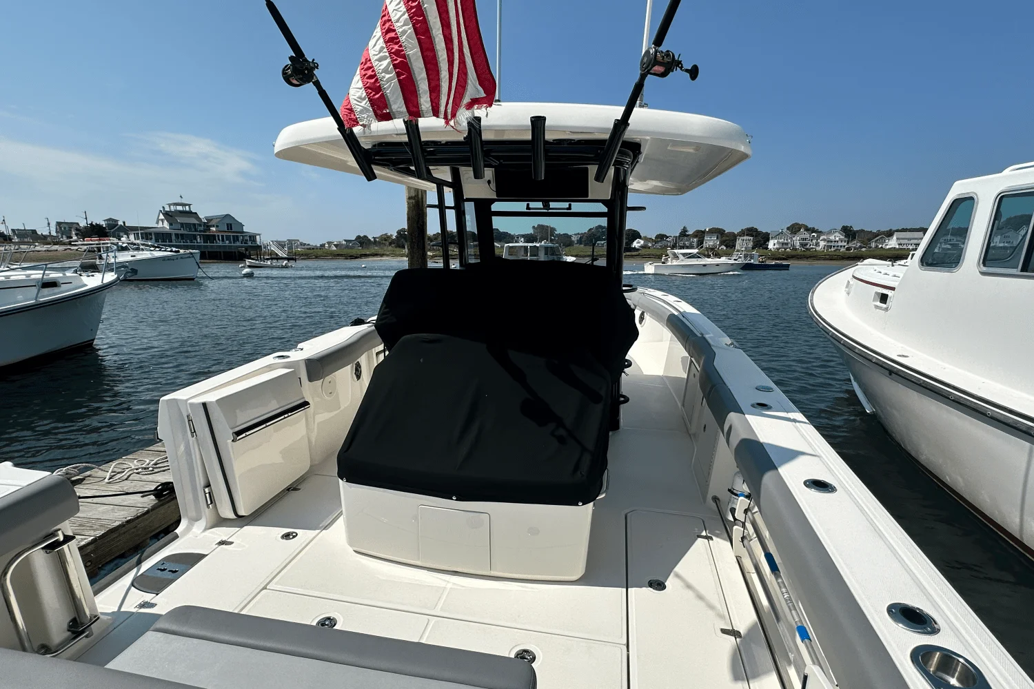 2023 Boston Whaler 330 OUTRAGE Image Thumbnail #16