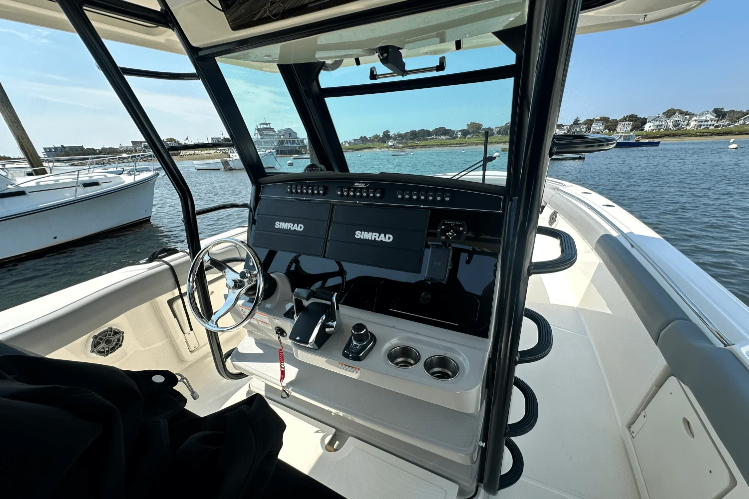 2023 Boston Whaler 330 OUTRAGE Image Thumbnail #4