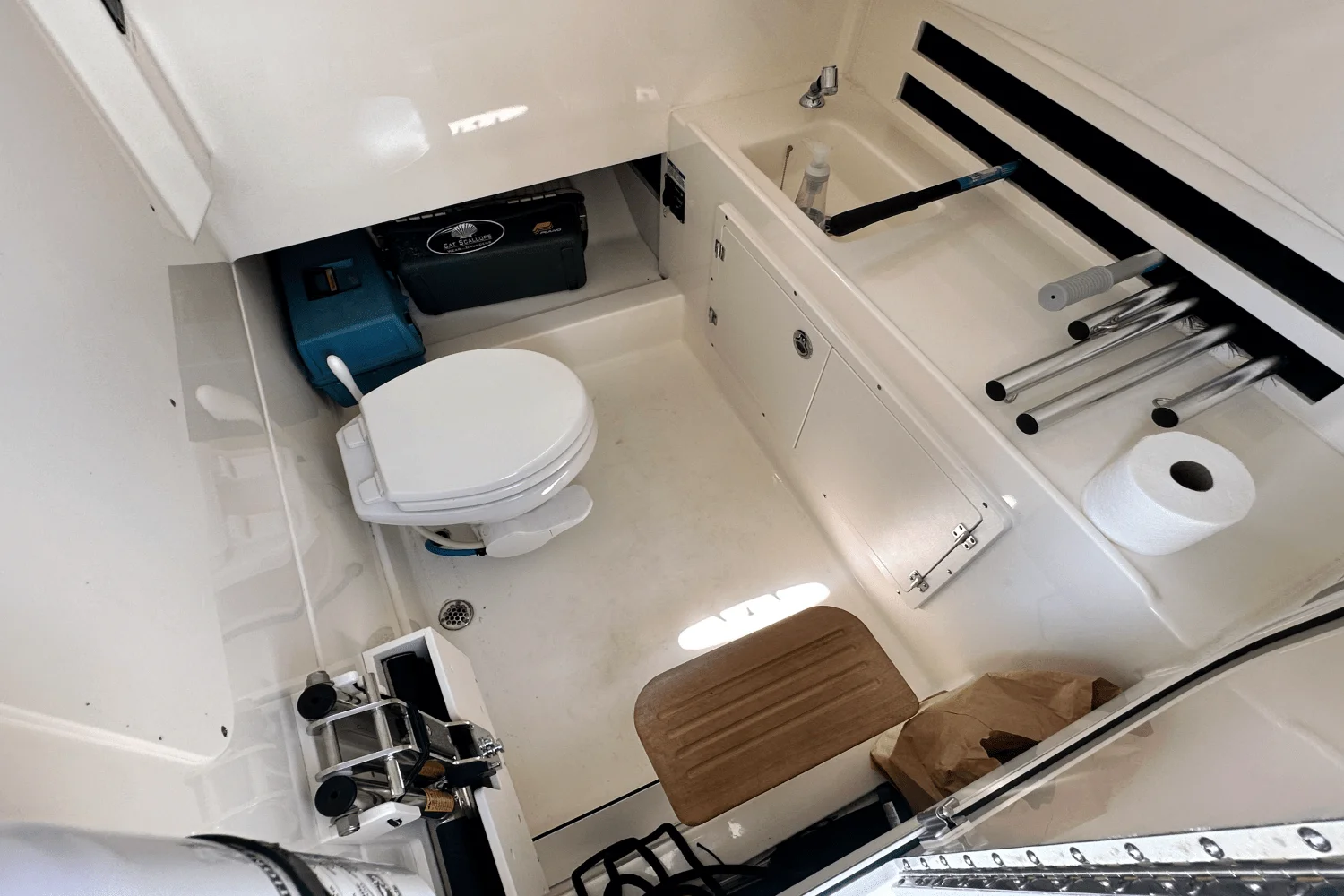 2023 Boston Whaler 330 OUTRAGE Image Thumbnail #31