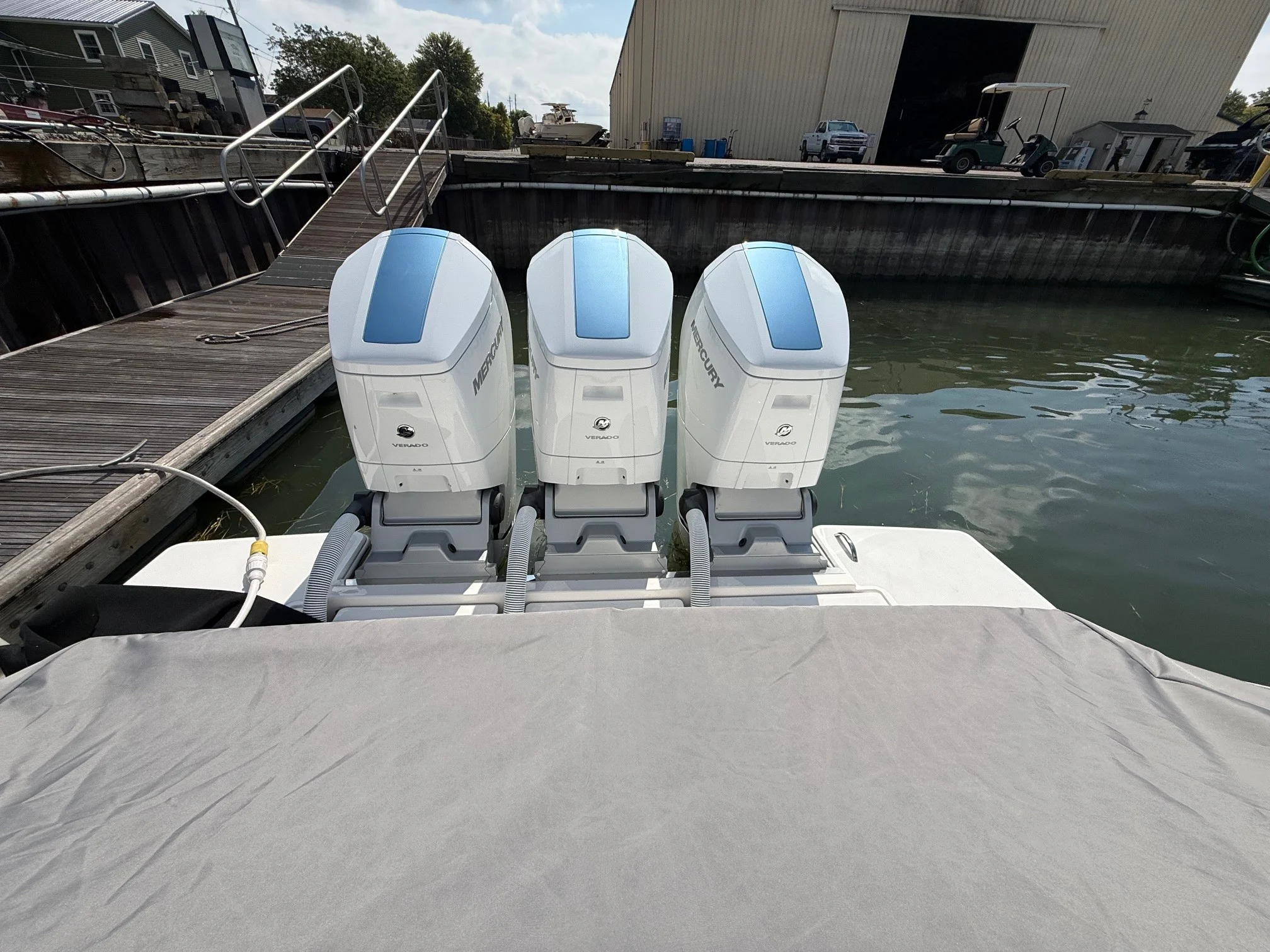 2026 Tiara Yachts 48LS Image Thumbnail #5